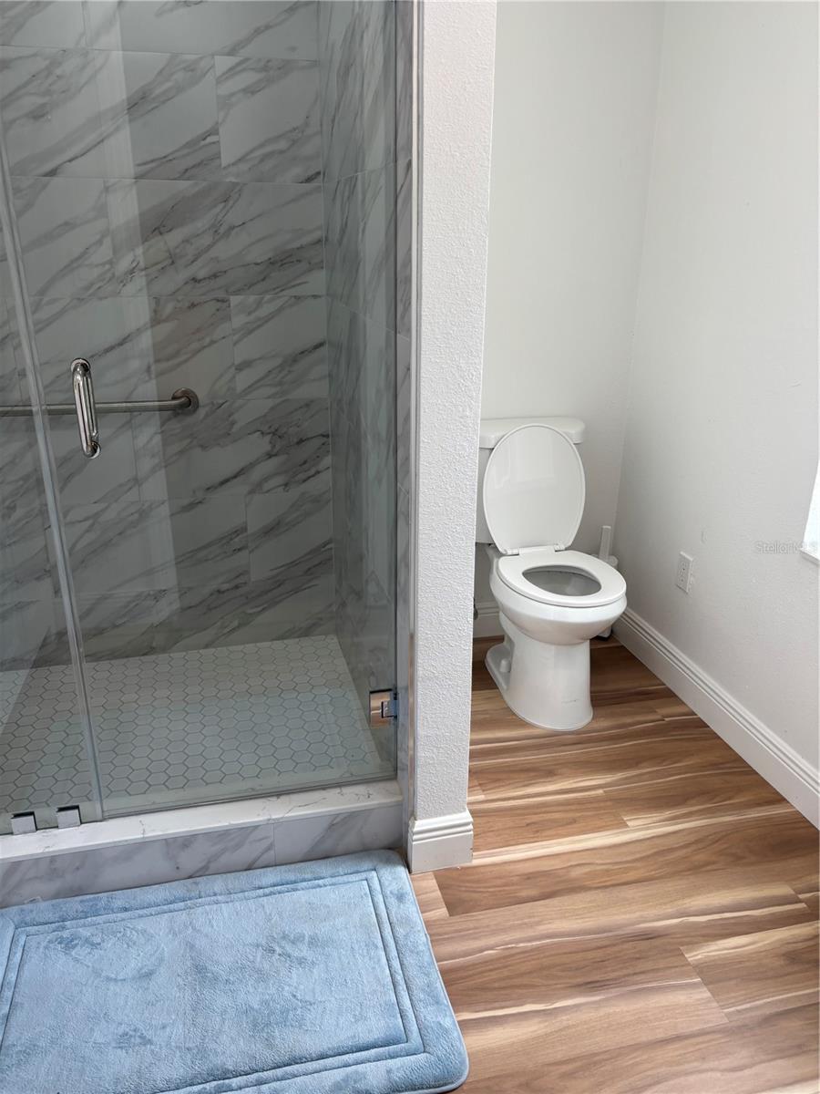 Image 12 of 23 For 9918 New York Avenue