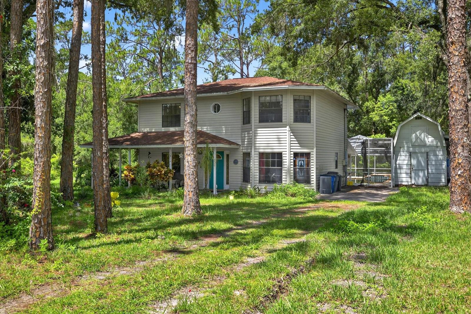 Listing photo id 10 for 8541 Fussell Drive