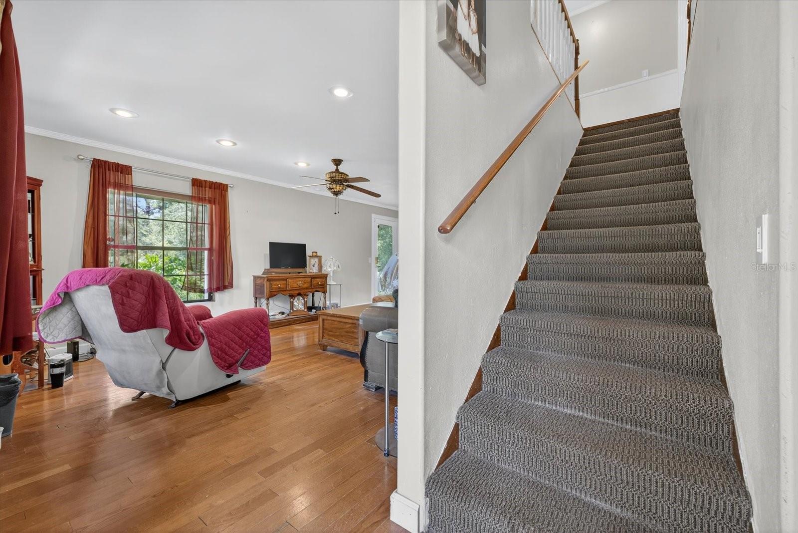 Listing photo id 11 for 8541 Fussell Drive