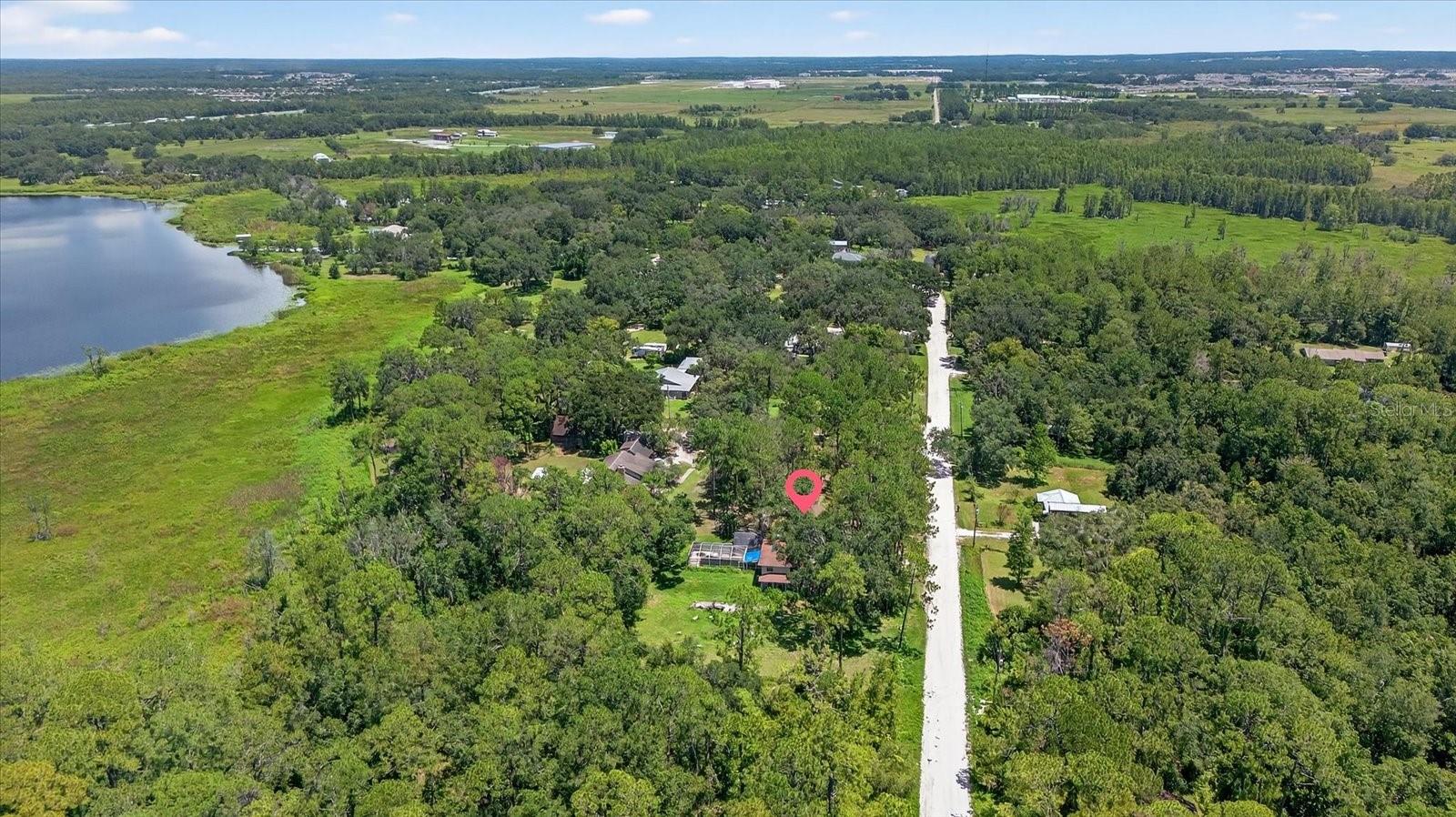 Listing photo id 38 for 8541 Fussell Drive