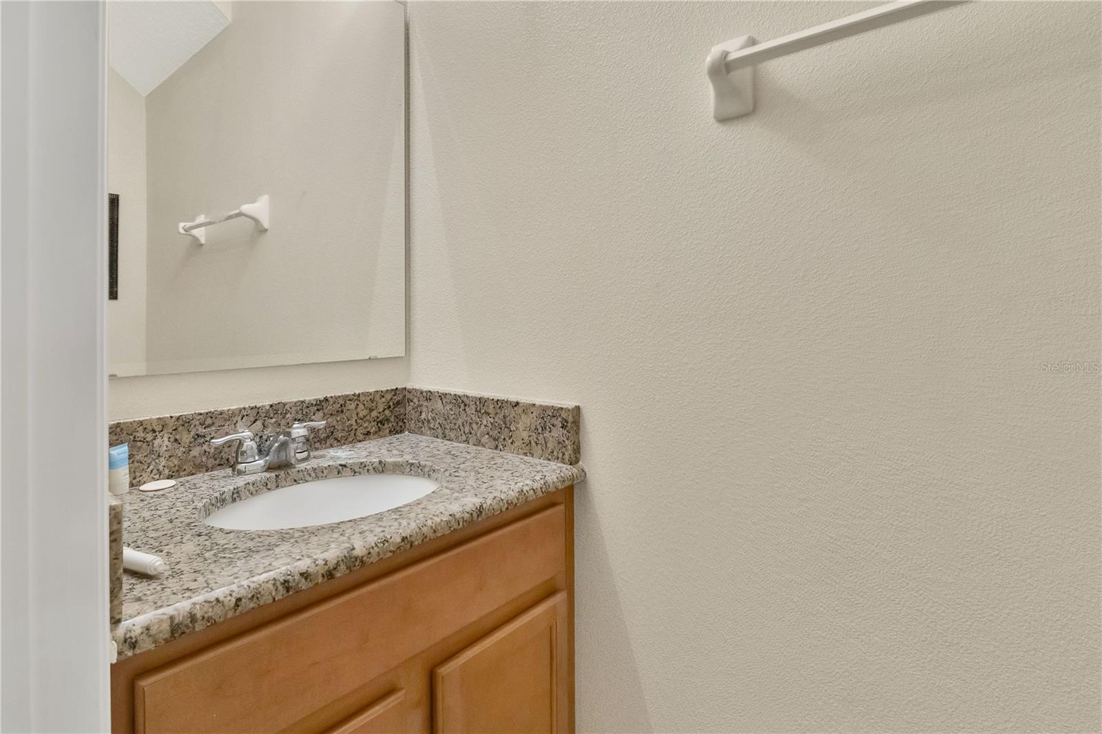 Image 25 of 38 For 1037 Cypress Pointe Boulevard
