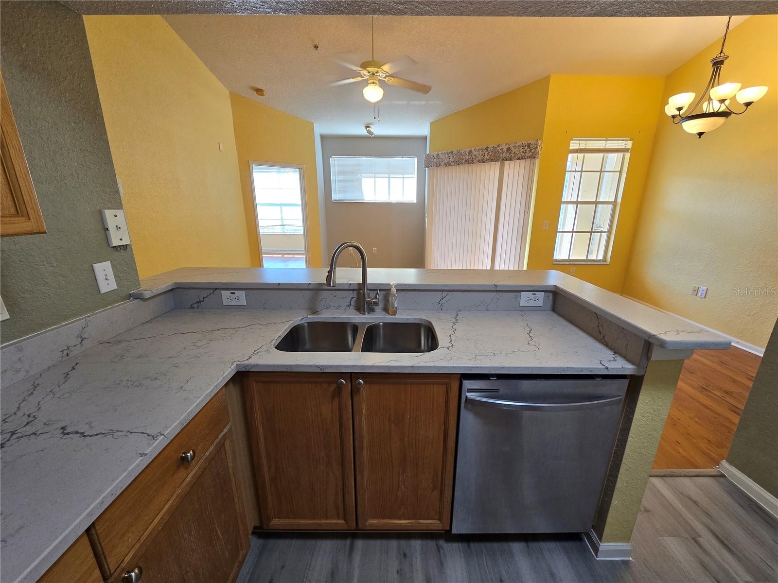 Image 13 of 37 For 5125 Palm Springs Boulevard 9303