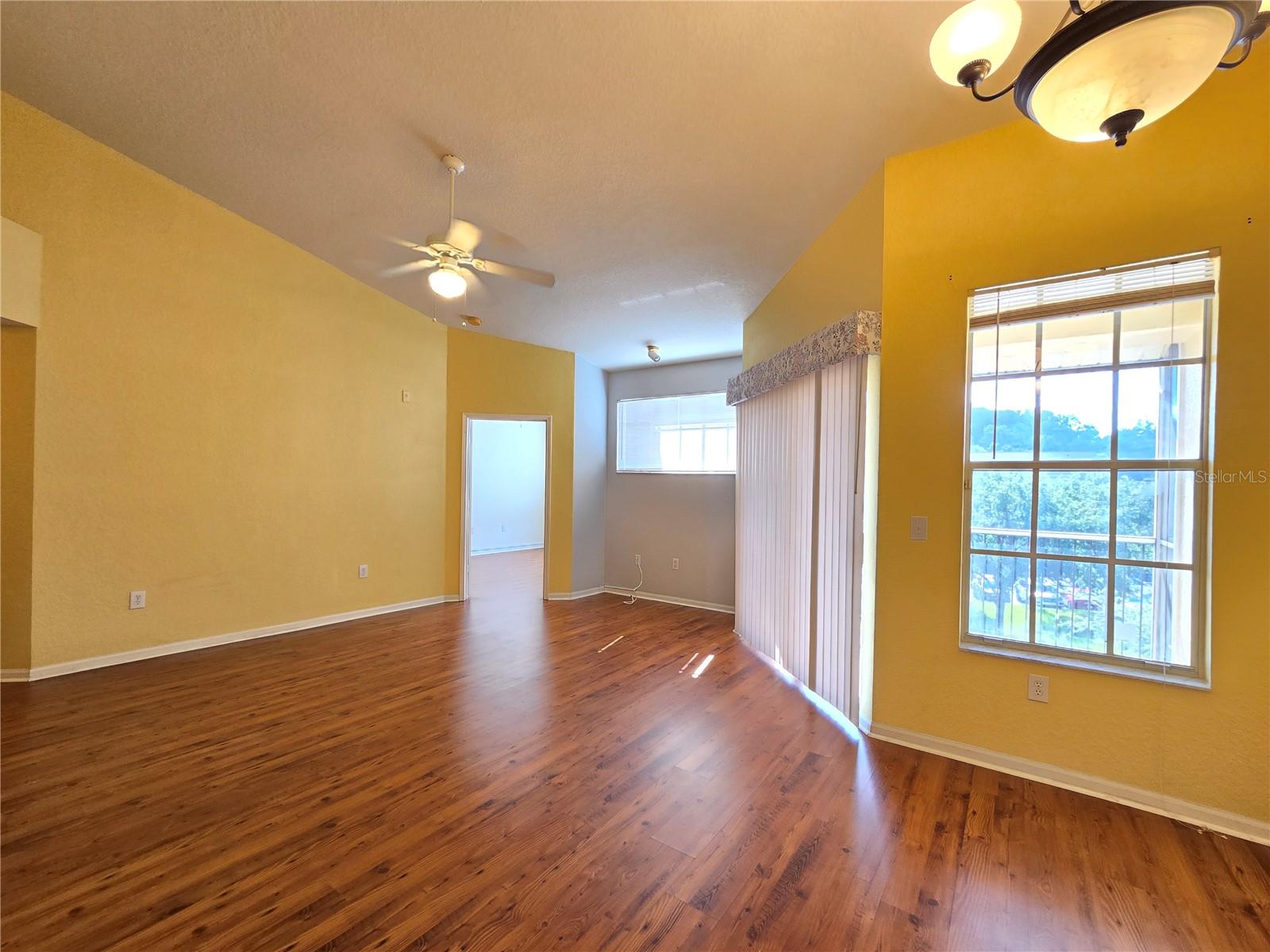 Image 16 of 37 For 5125 Palm Springs Boulevard 9303