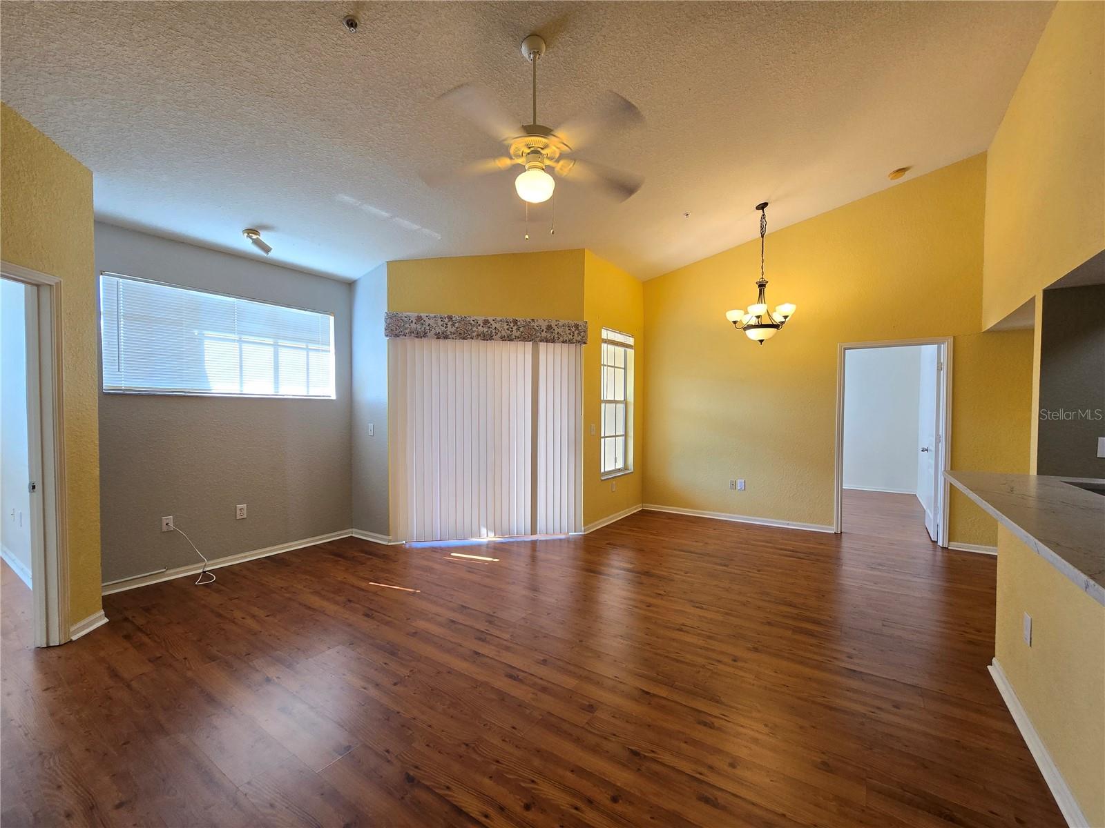 Image 17 of 37 For 5125 Palm Springs Boulevard 9303