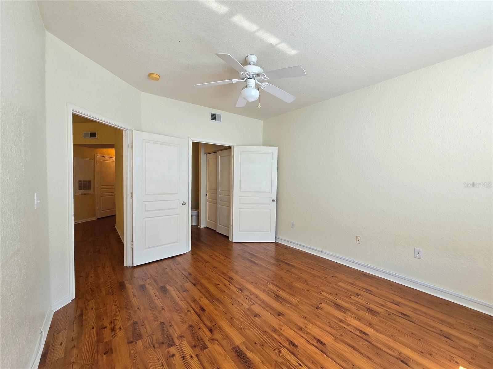 Image 23 of 37 For 5125 Palm Springs Boulevard 9303