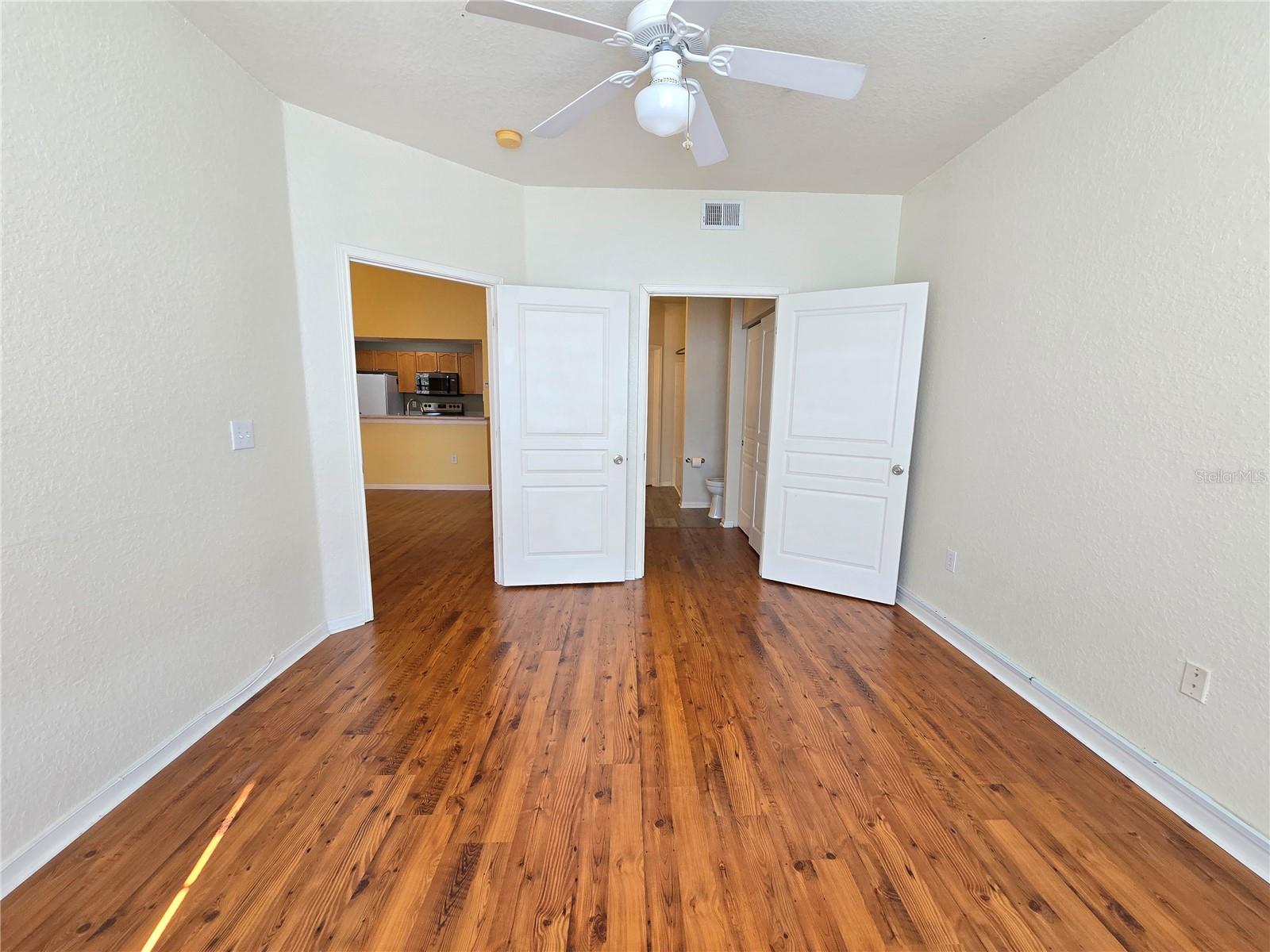 Image 24 of 37 For 5125 Palm Springs Boulevard 9303