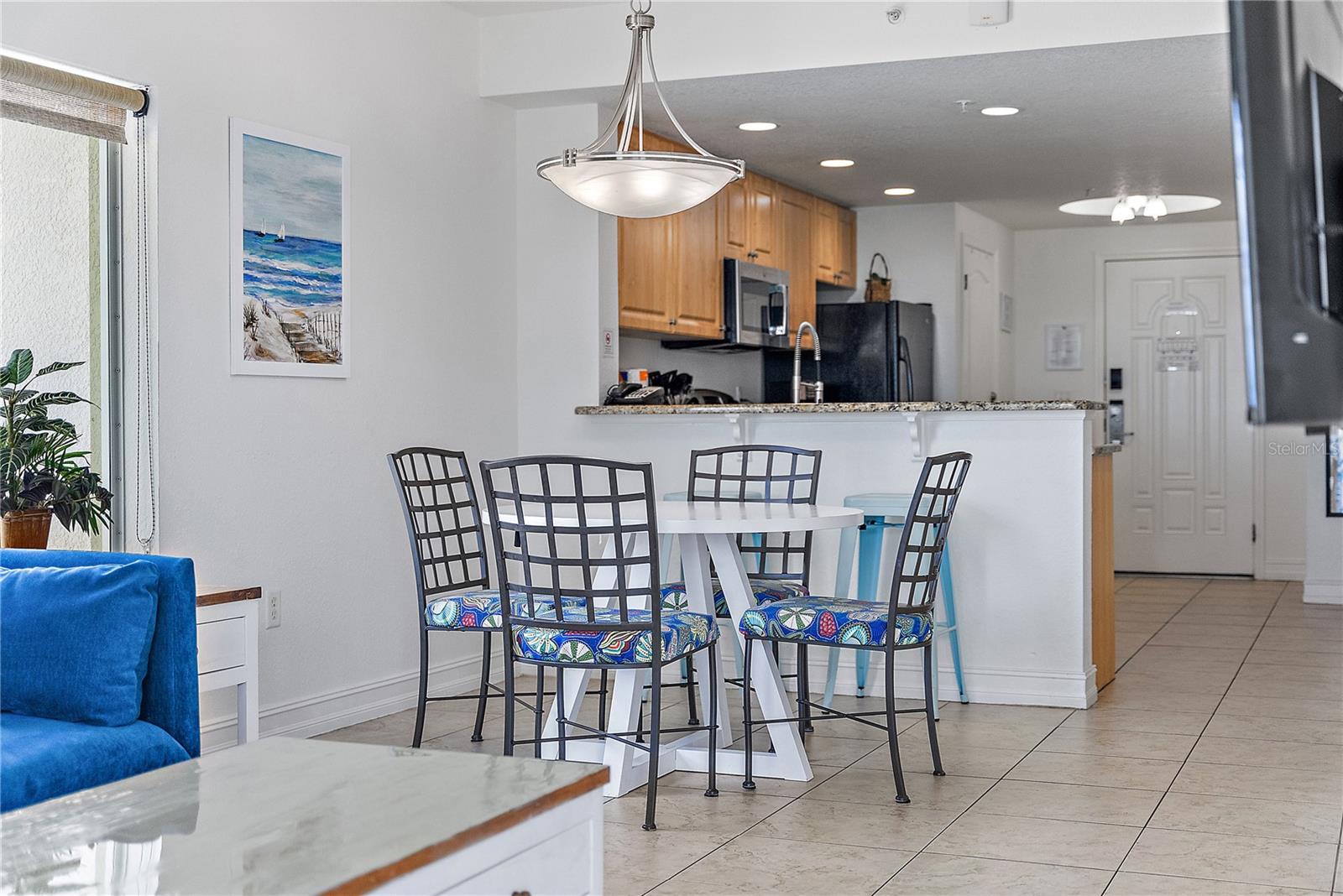 Image 6 of 40 For 11605 Gulf Boulevard 408