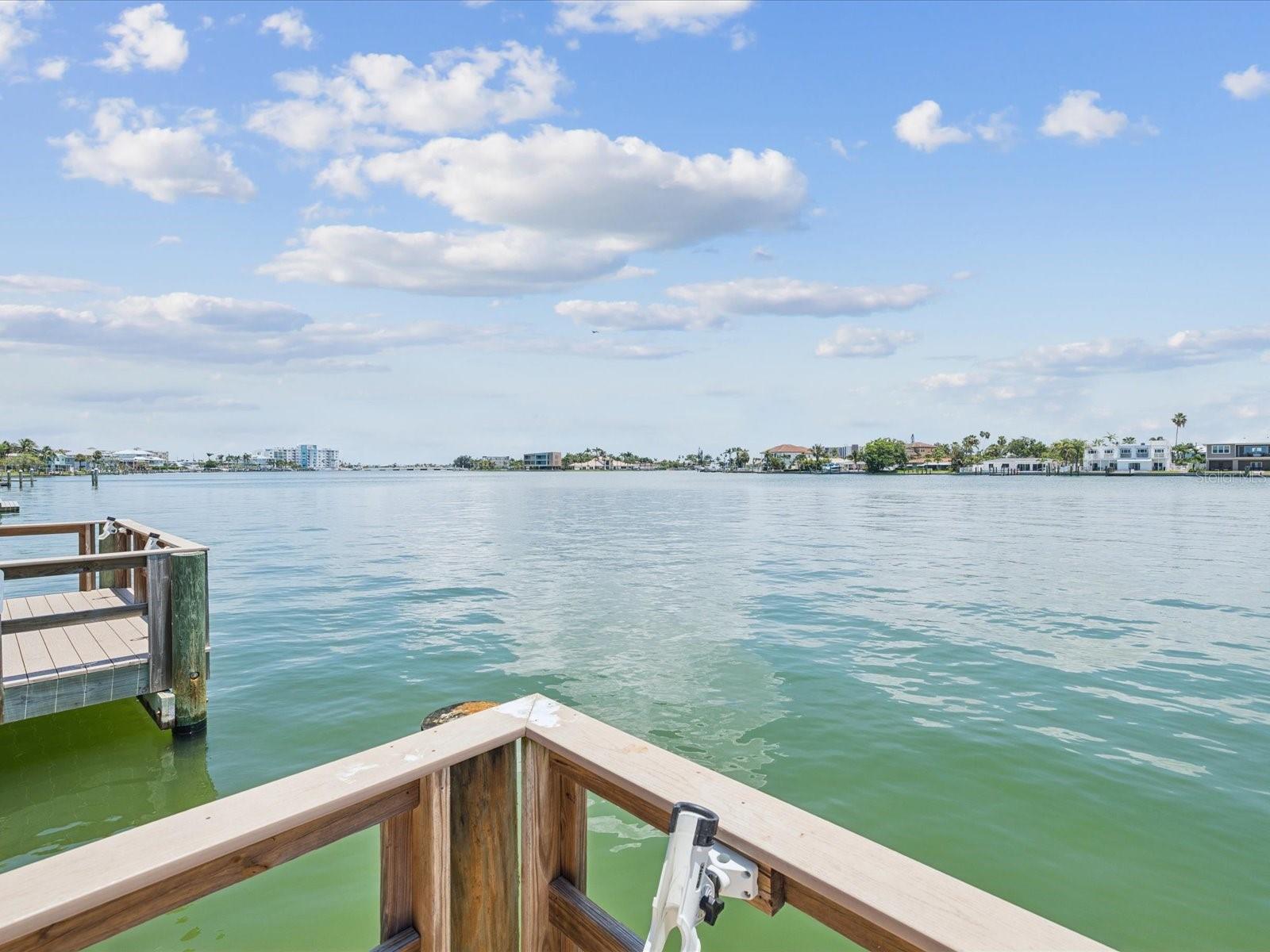Listing photo id 25 for 10265 Gulf Boulevard A107