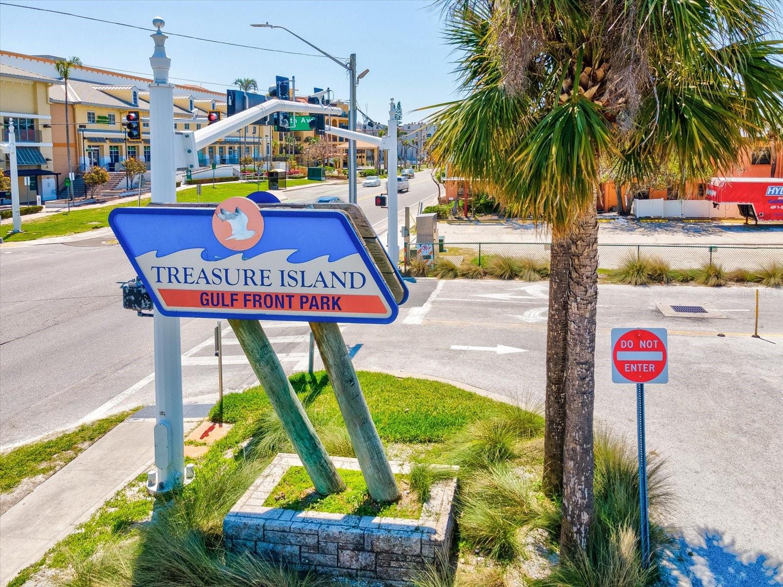 Listing photo id 32 for 10265 Gulf Boulevard A107