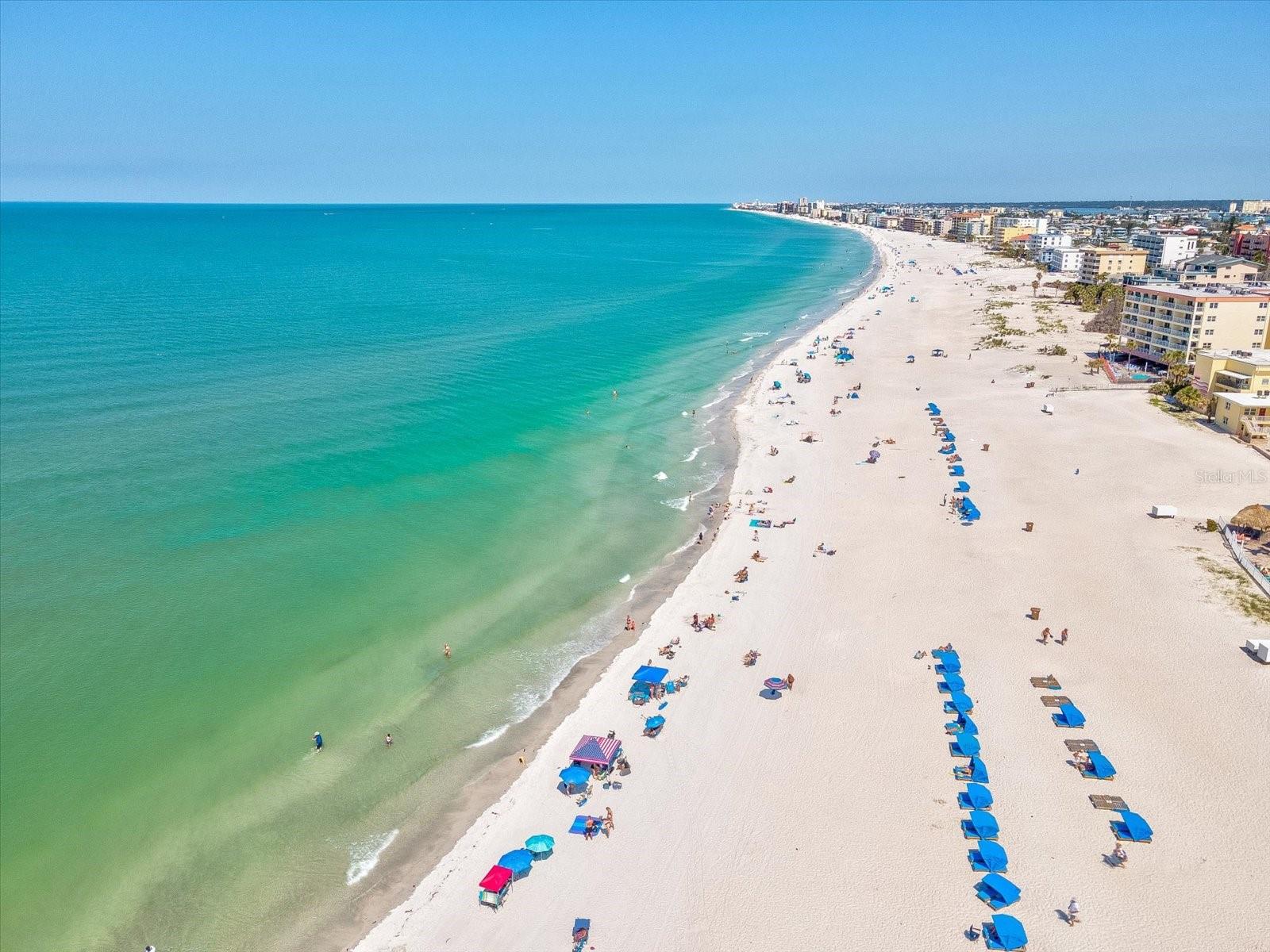 Listing photo id 33 for 10265 Gulf Boulevard A107