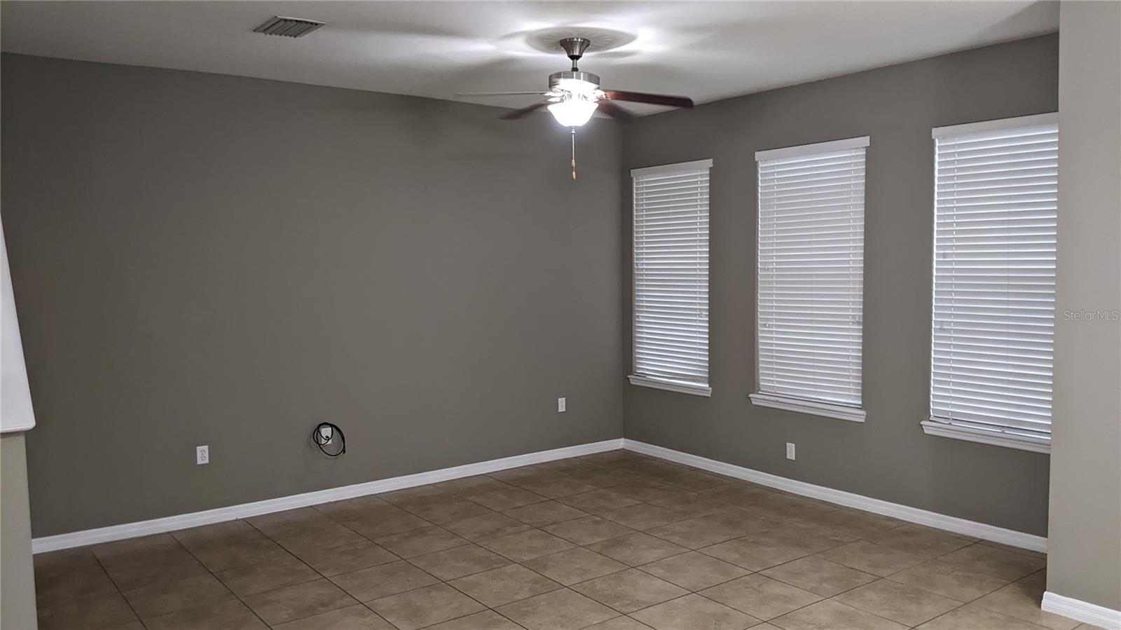 Image 2 of 26 For 7001 Interbay Boulevard 308