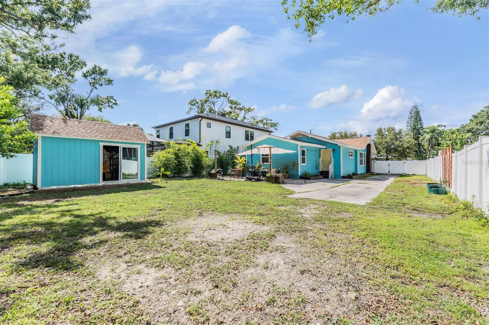 Image 22 of 31 For 714 Virginia Avenue