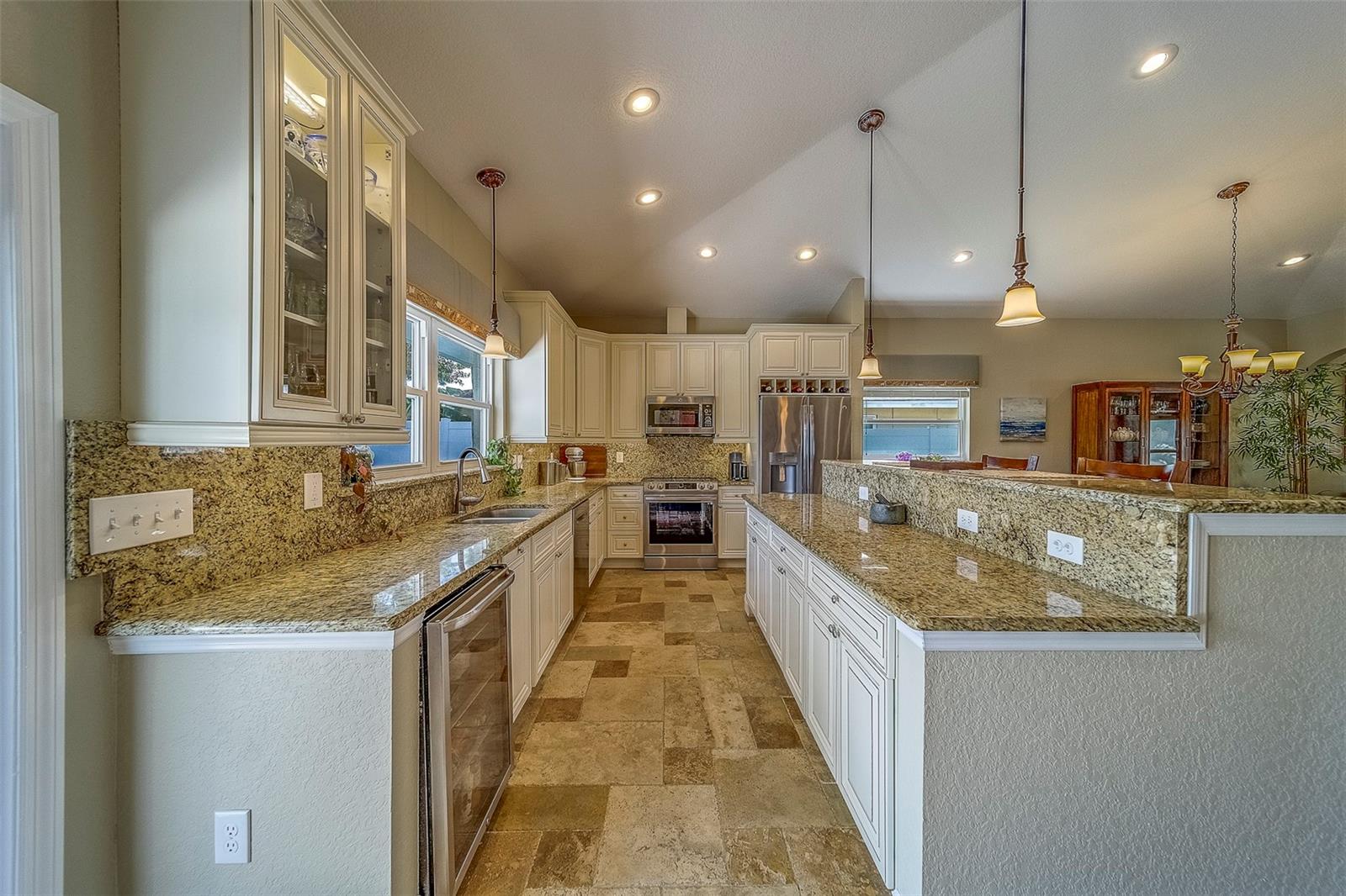 Listing photo id 12 for 13425 San Rafael Drive