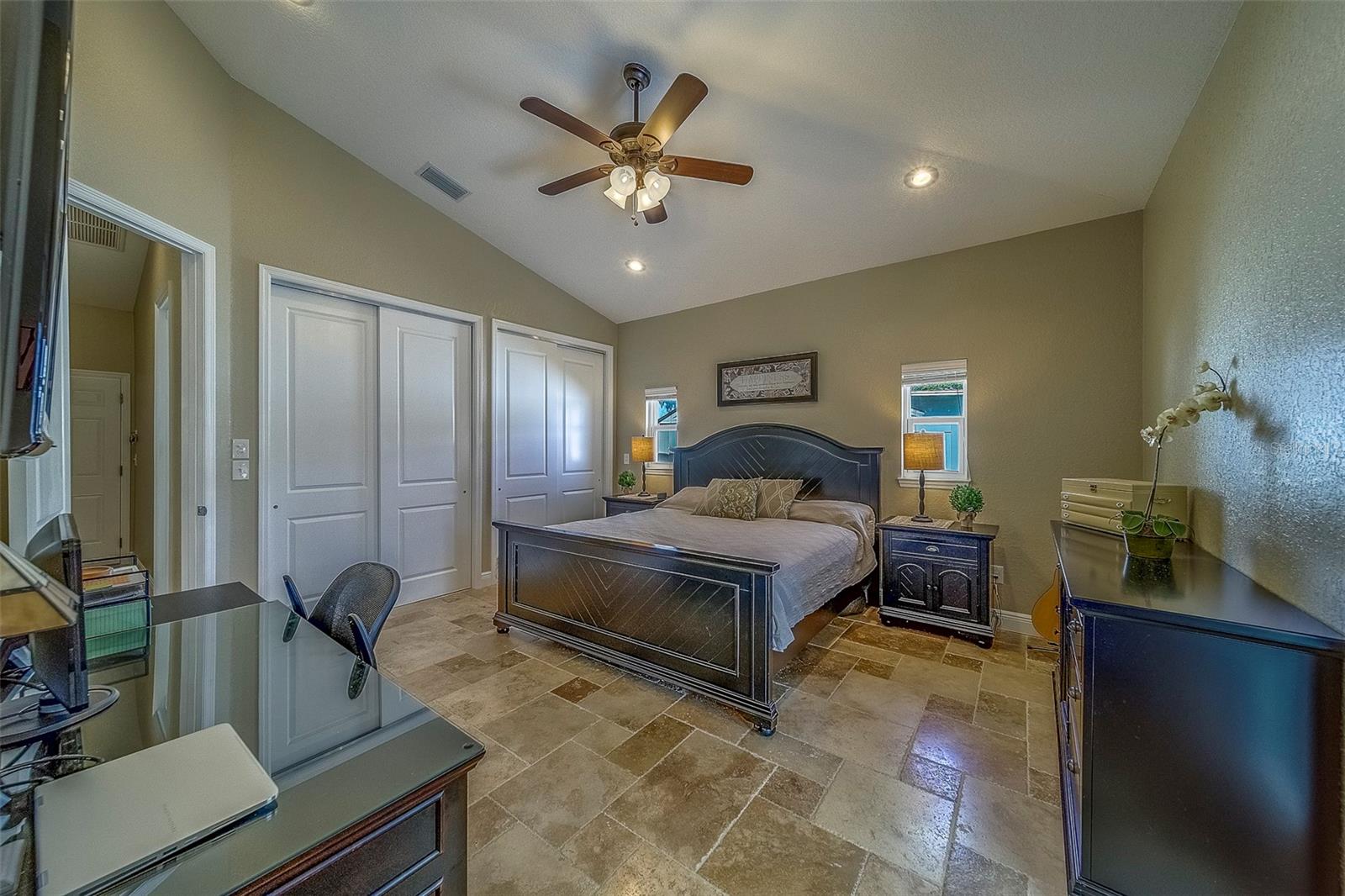 Listing photo id 21 for 13425 San Rafael Drive