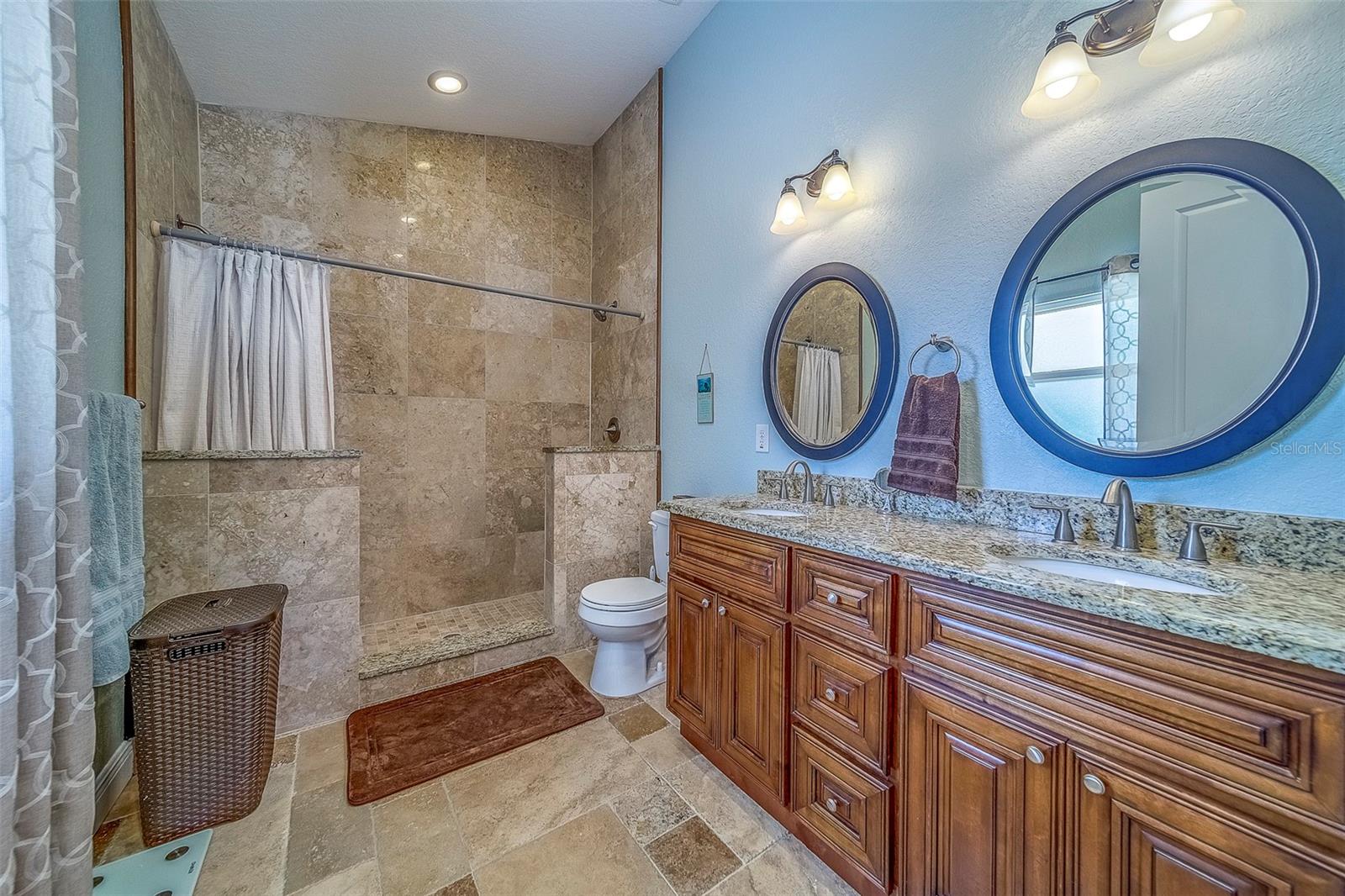 Listing photo id 23 for 13425 San Rafael Drive