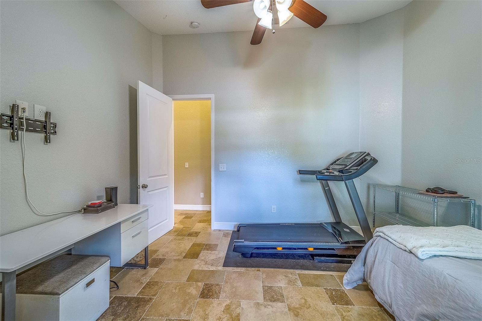 Listing photo id 28 for 13425 San Rafael Drive