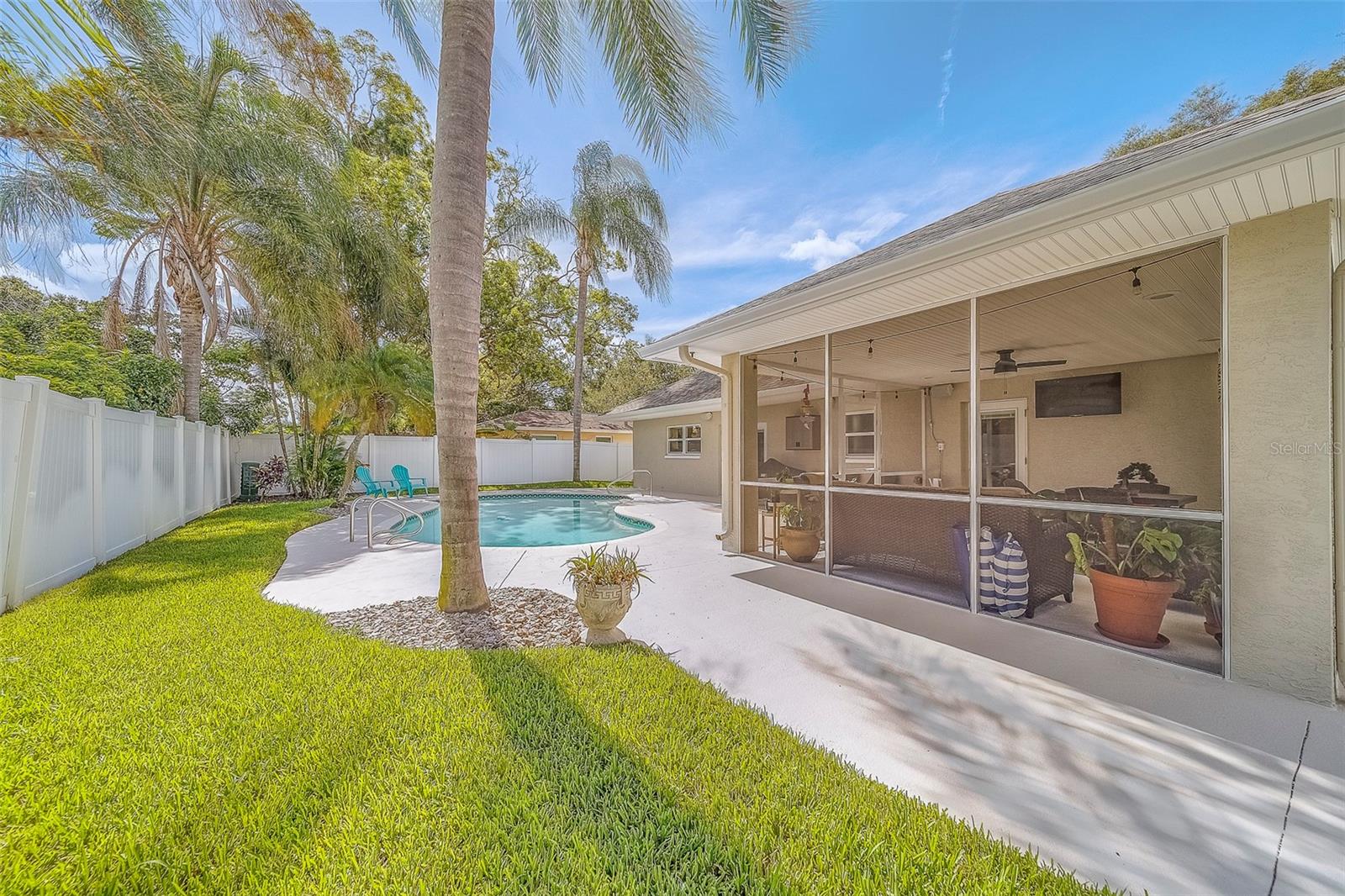 Listing photo id 39 for 13425 San Rafael Drive