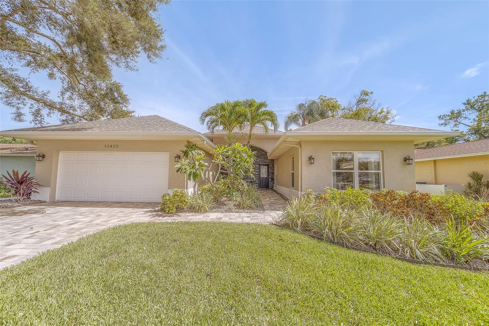 Listing photo id 53 for 13425 San Rafael Drive