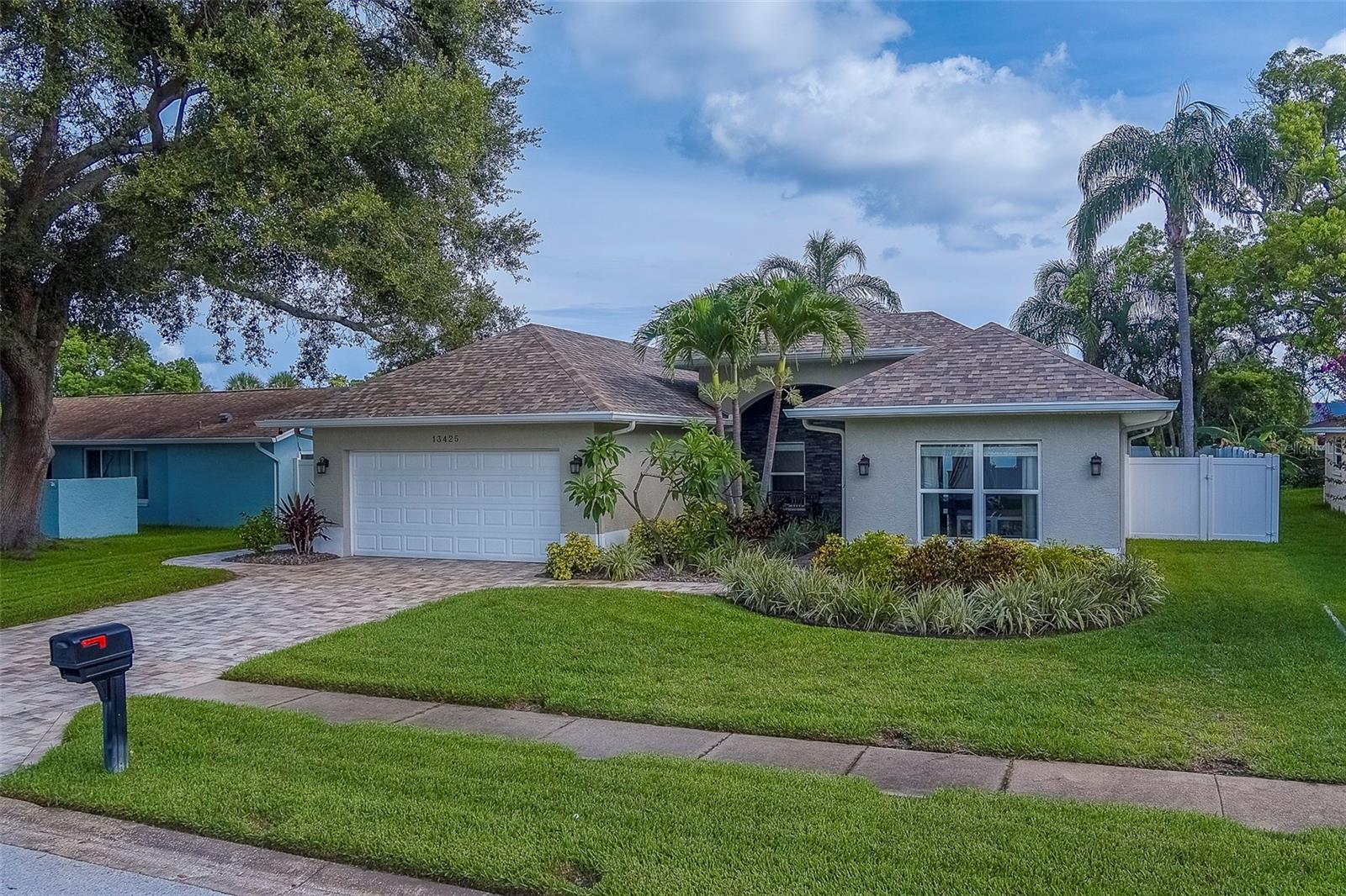 Listing photo id 55 for 13425 San Rafael Drive