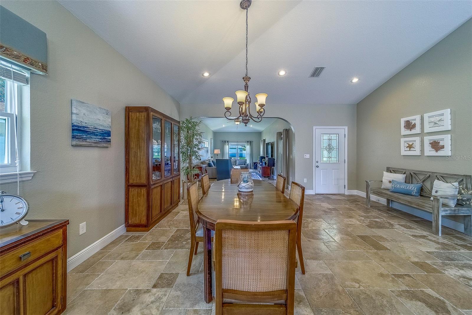 Listing photo id 7 for 13425 San Rafael Drive
