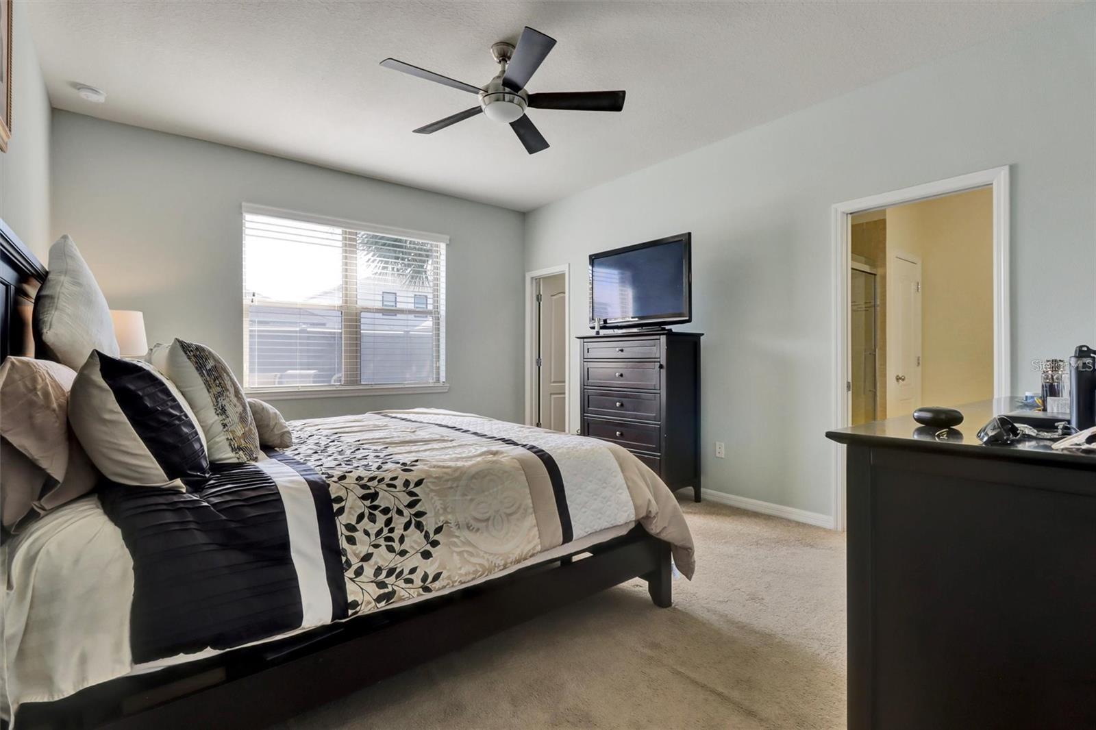 Listing photo id 10 for 16321 Treasure Point Drive