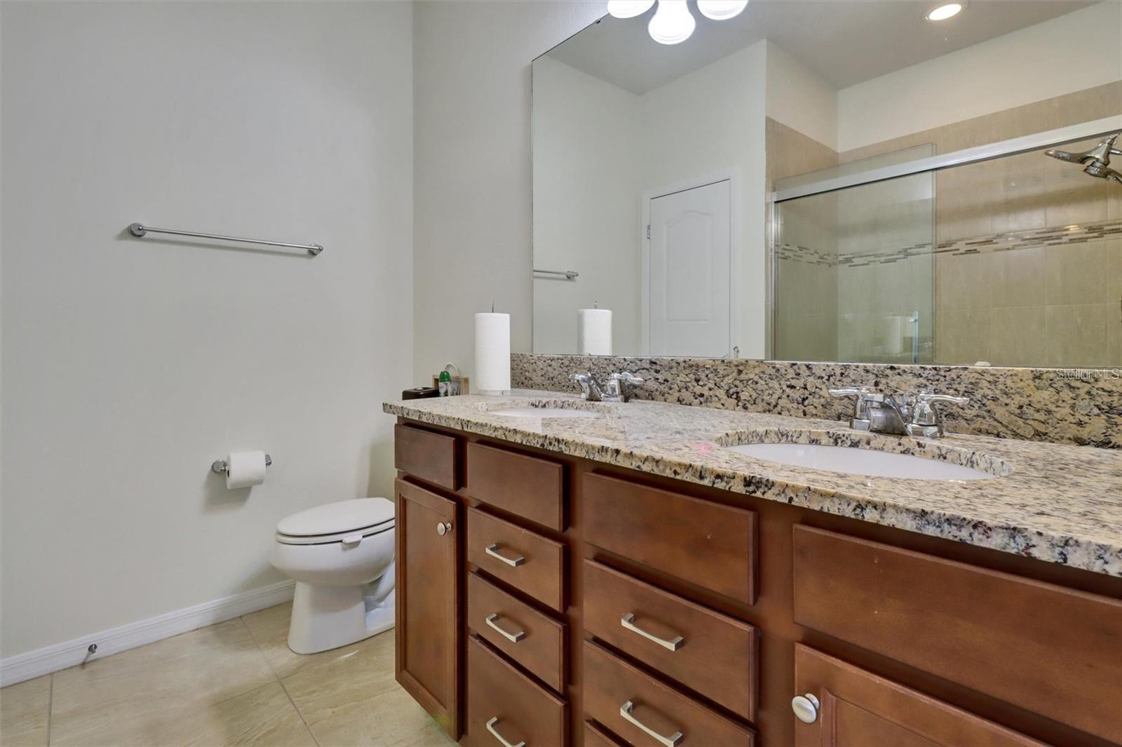 Listing photo id 11 for 16321 Treasure Point Drive
