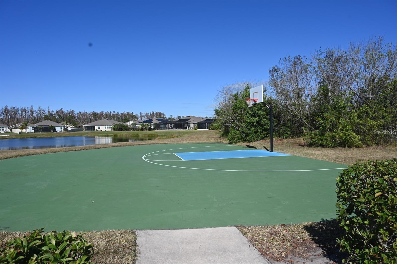 Listing photo id 24 for 16321 Treasure Point Drive