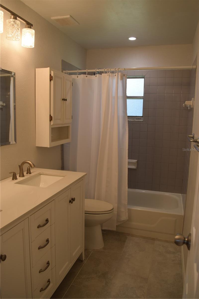 Image 19 of 22 For 2453 Raymont Drive