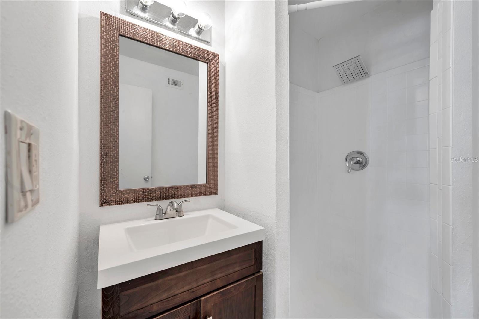 Image 14 of 25 For 108 Pompano Drive Se A