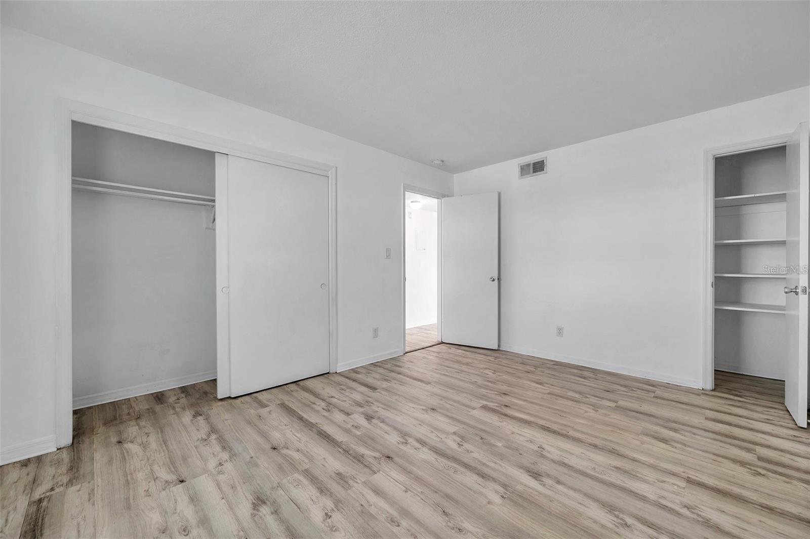 Image 15 of 25 For 108 Pompano Drive Se A