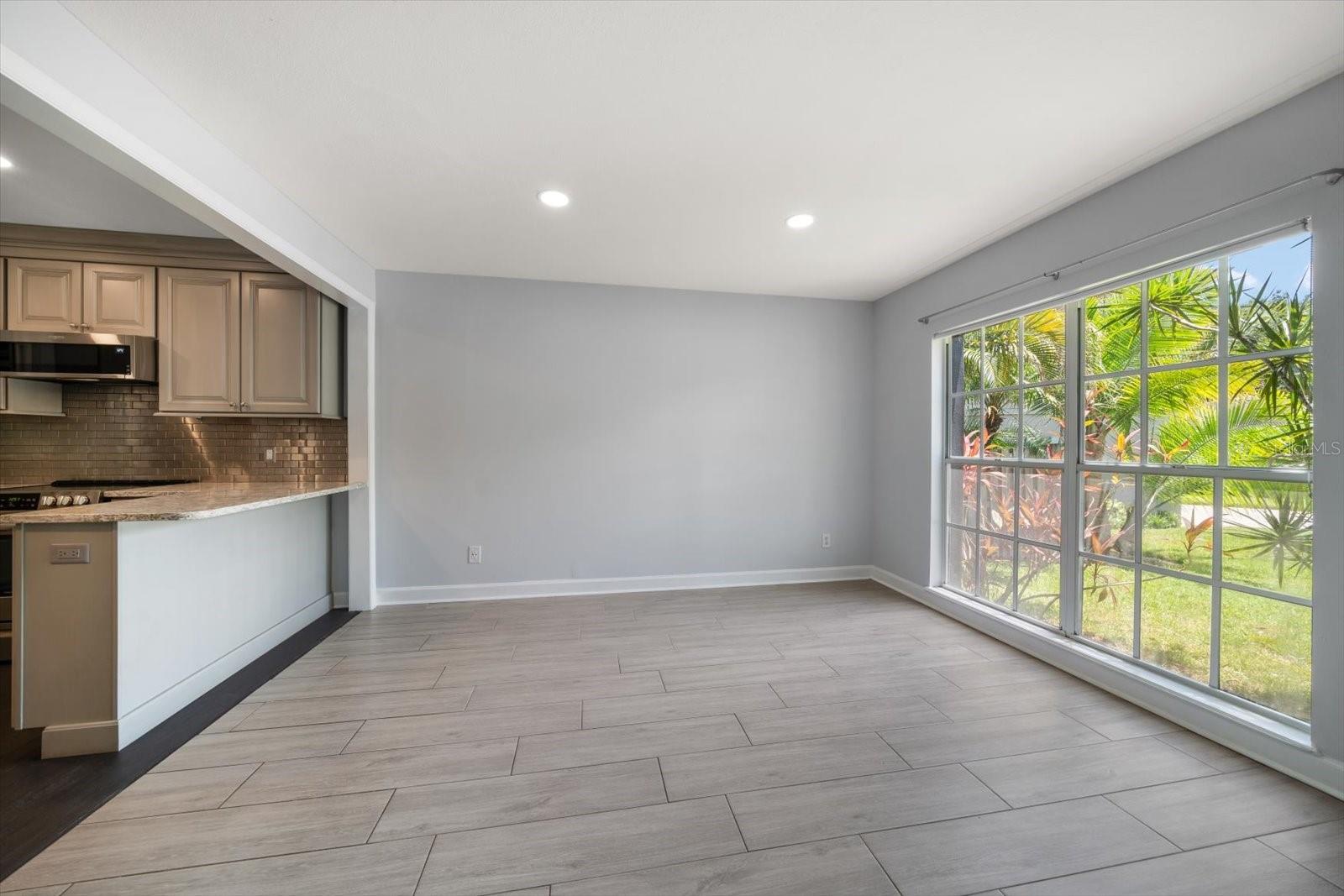 Image 10 of 51 For 3742 Grantham Court