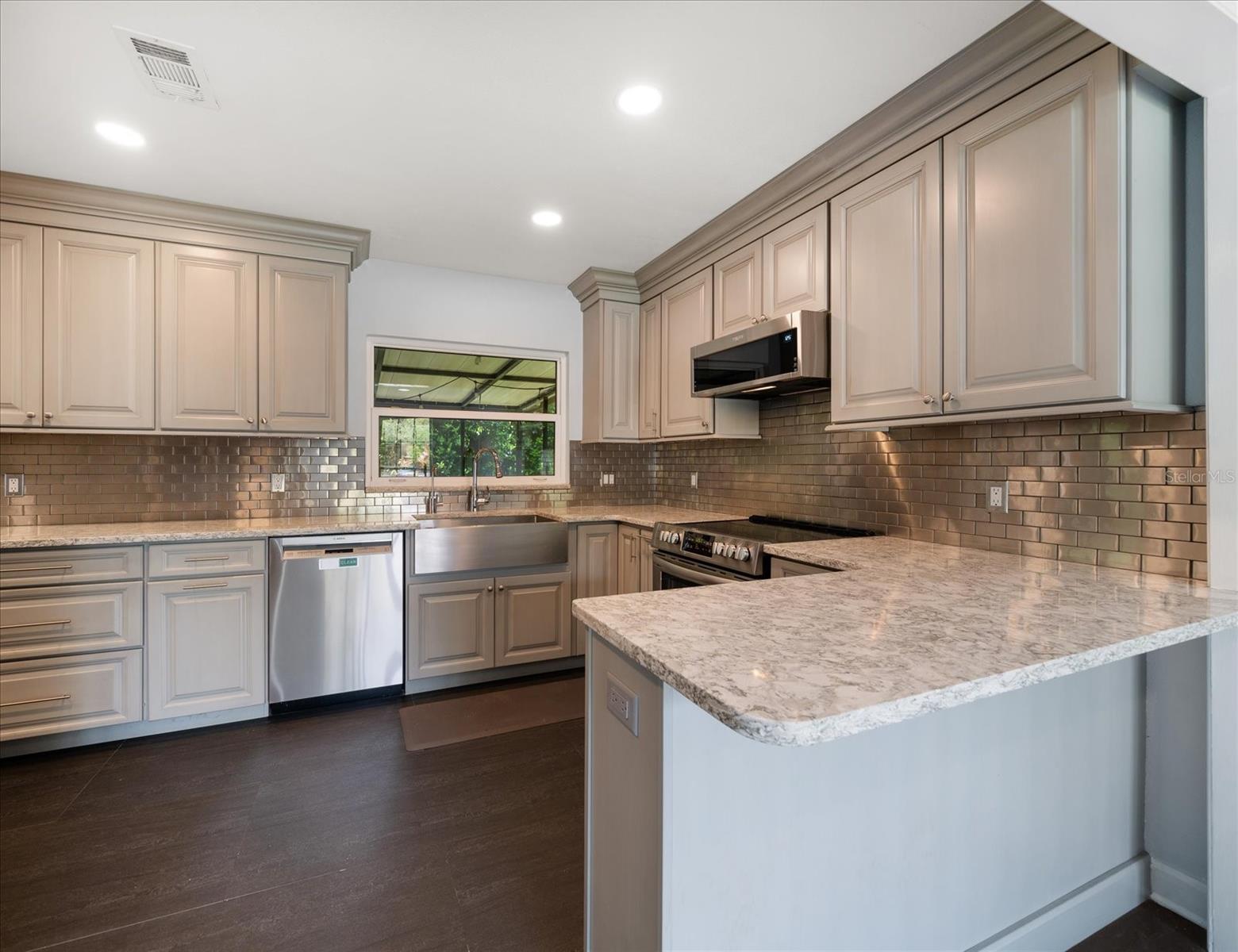 Image 12 of 51 For 3742 Grantham Court