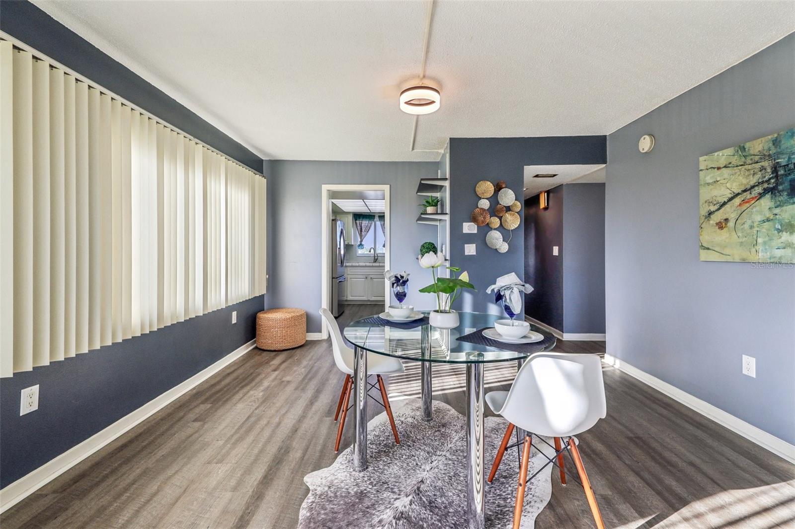 Image 16 of 68 For 8950 Park Boulevard 405