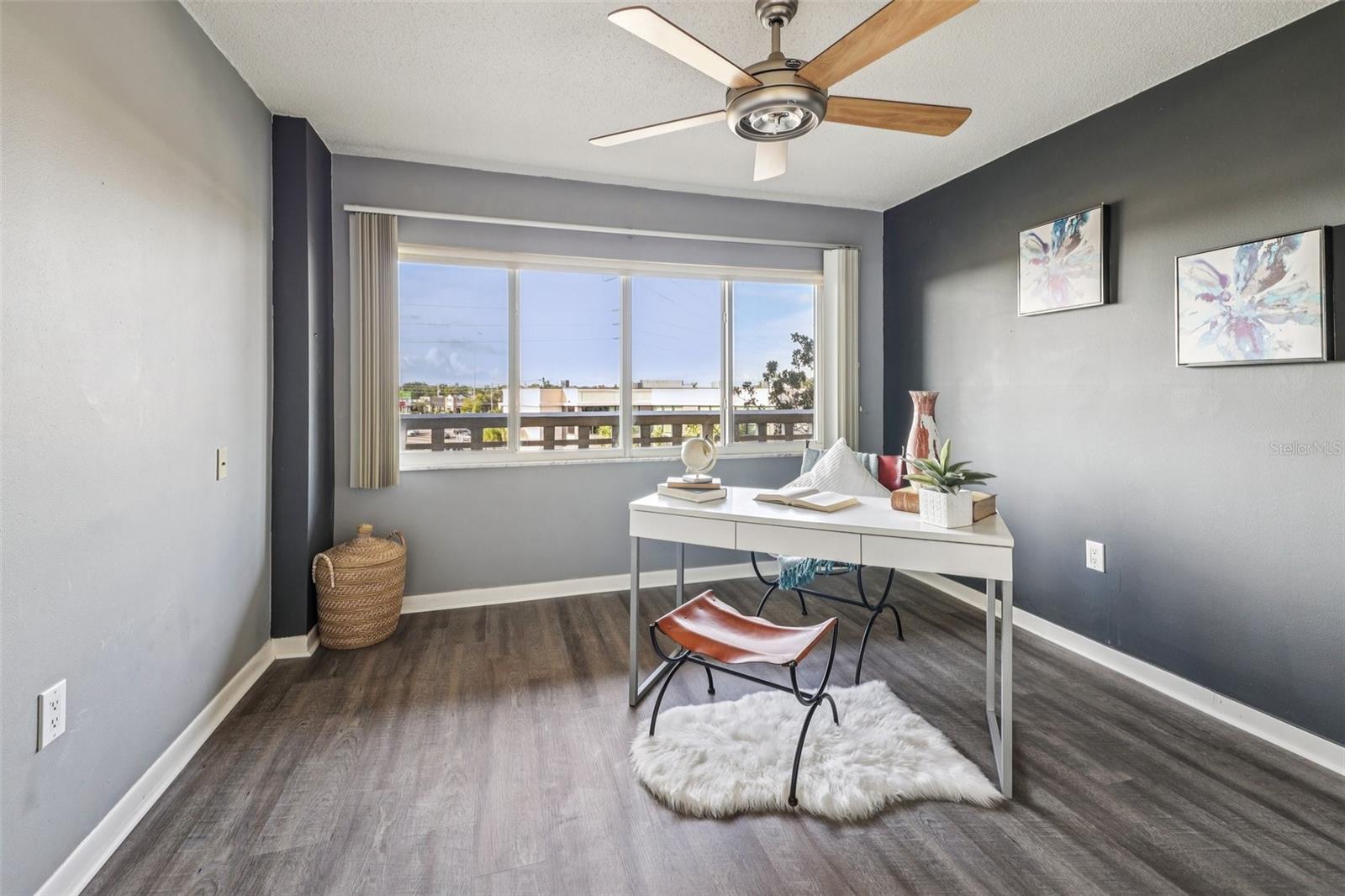Image 23 of 68 For 8950 Park Boulevard 405