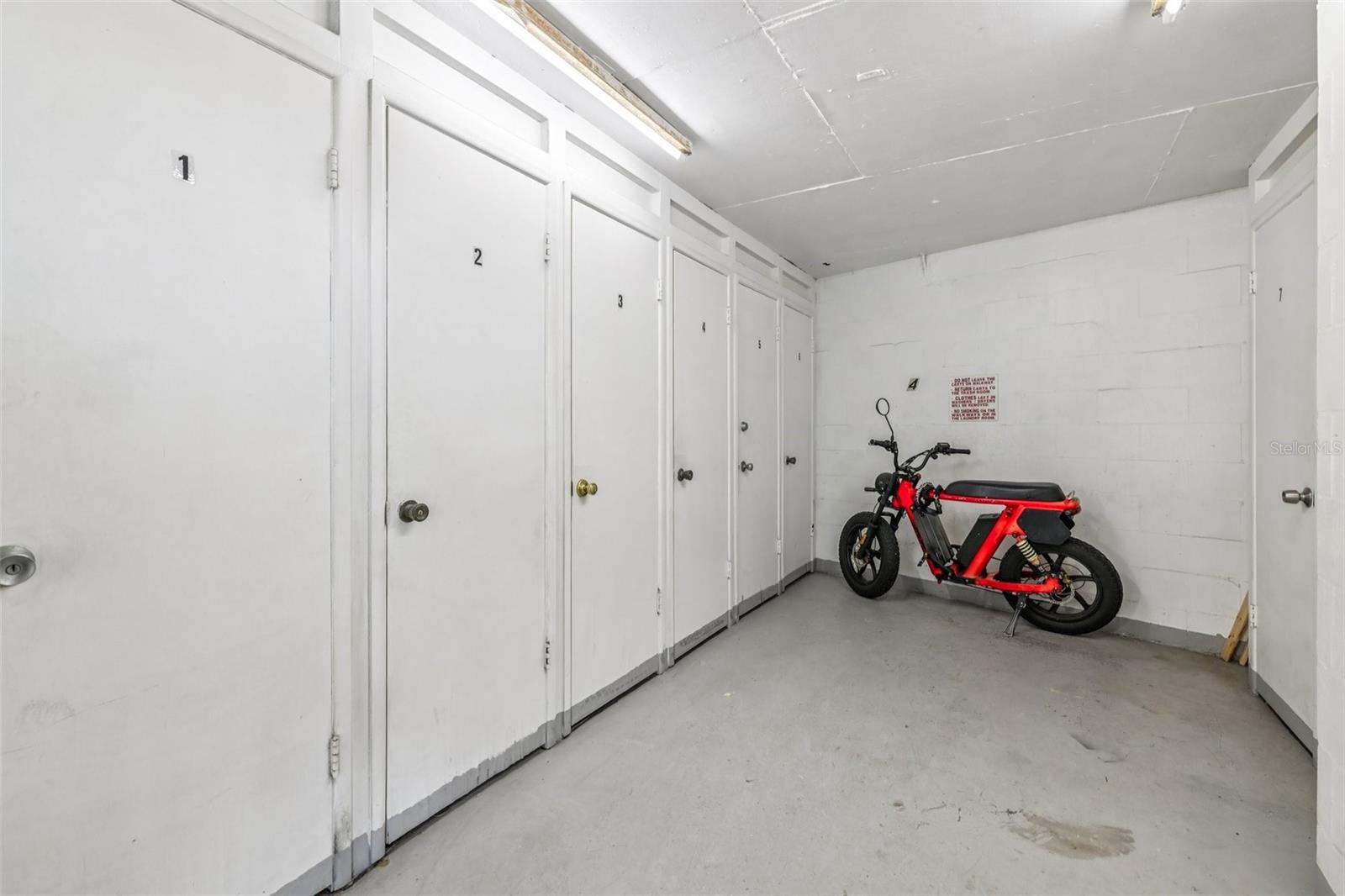 Image 36 of 68 For 8950 Park Boulevard 405