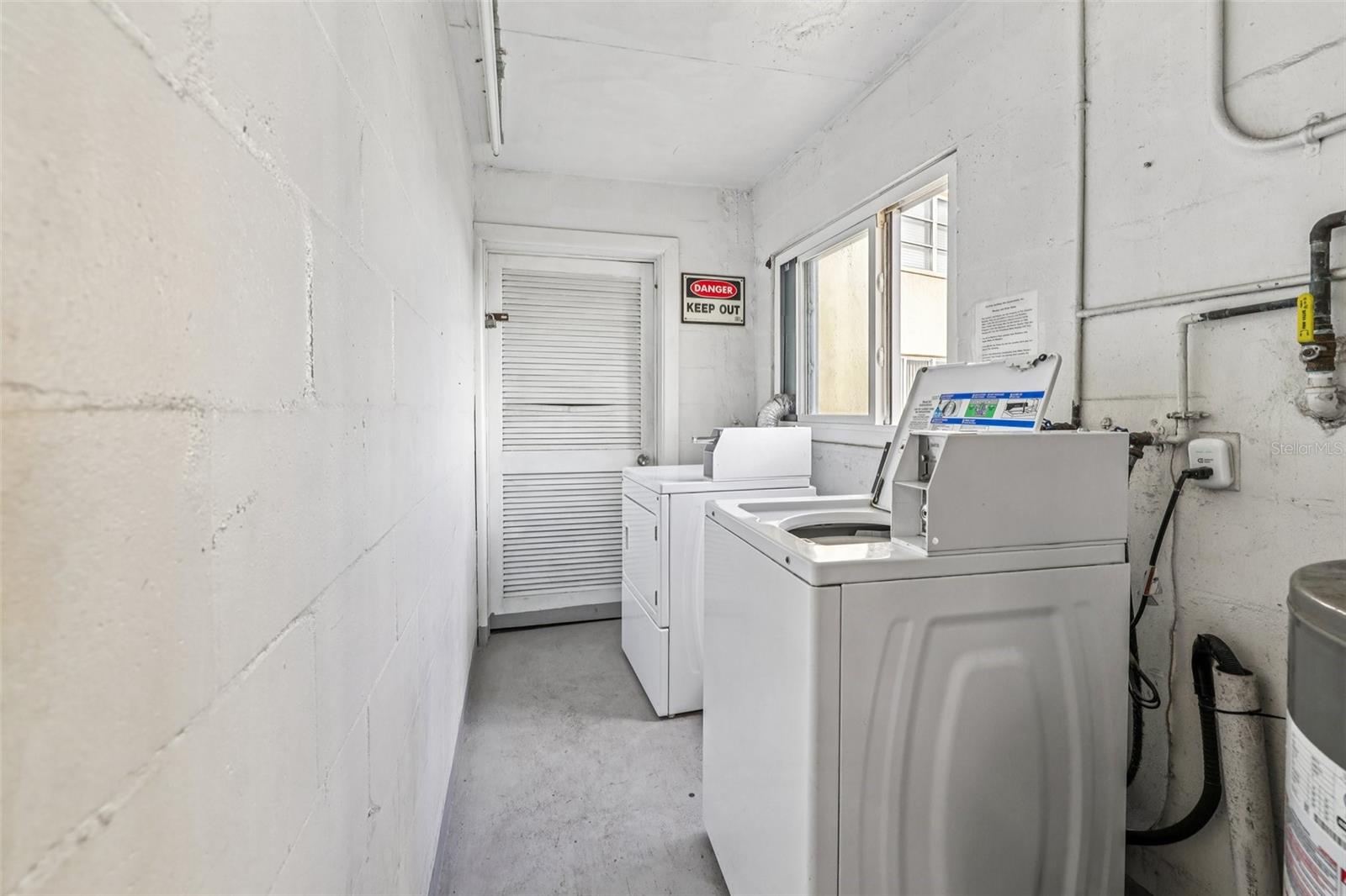Image 38 of 68 For 8950 Park Boulevard 405