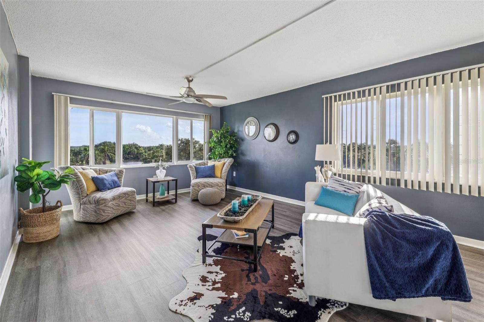 Image 5 of 68 For 8950 Park Boulevard 405