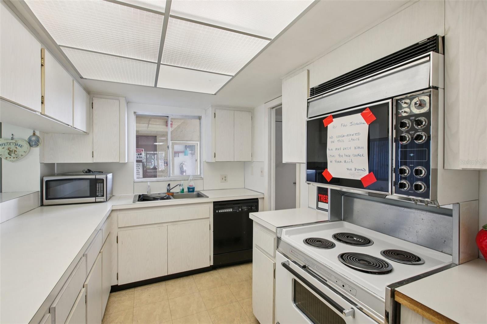 Image 52 of 68 For 8950 Park Boulevard 405