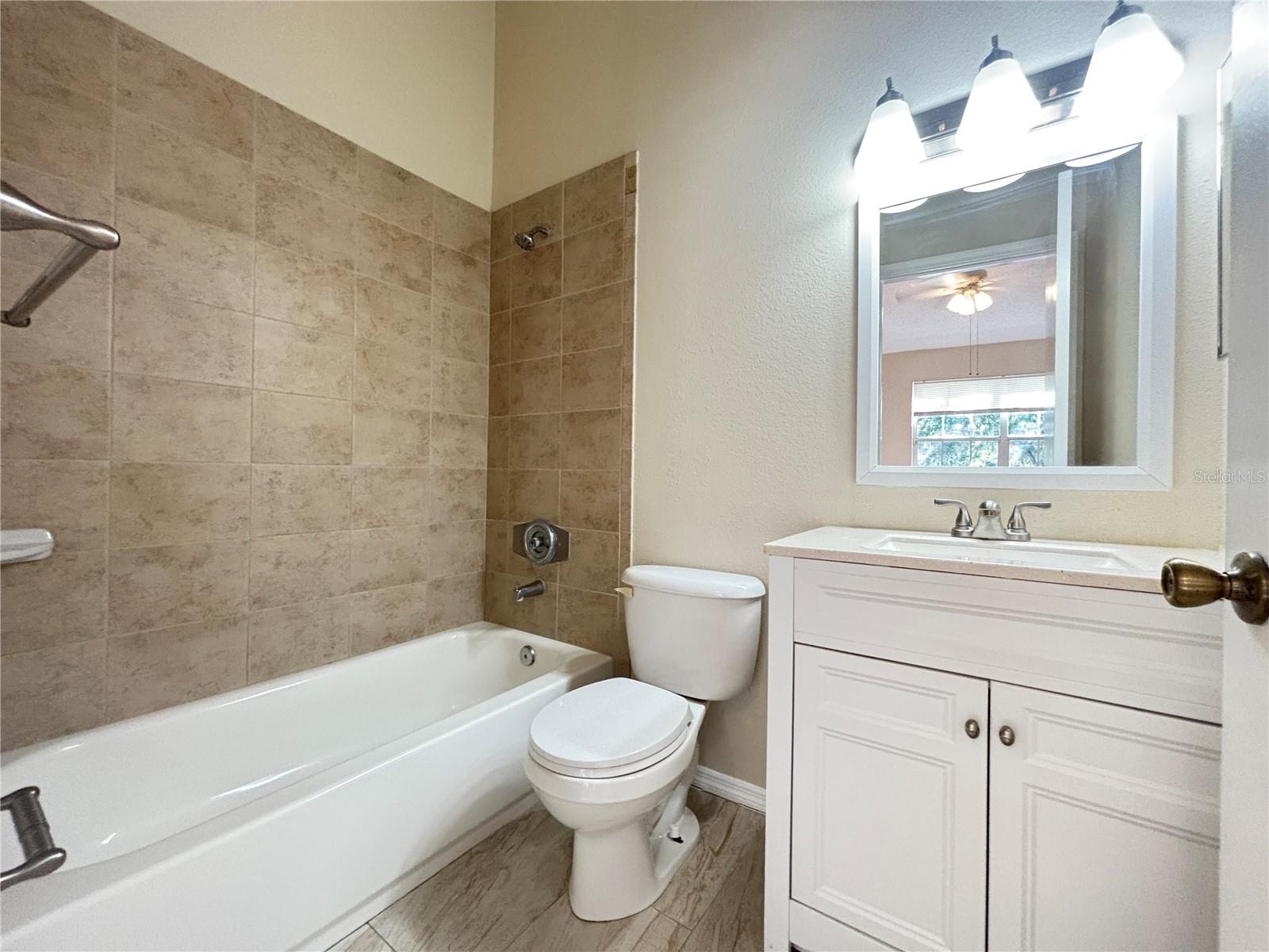 Image 11 of 16 For 8522 Hunters Key Circle
