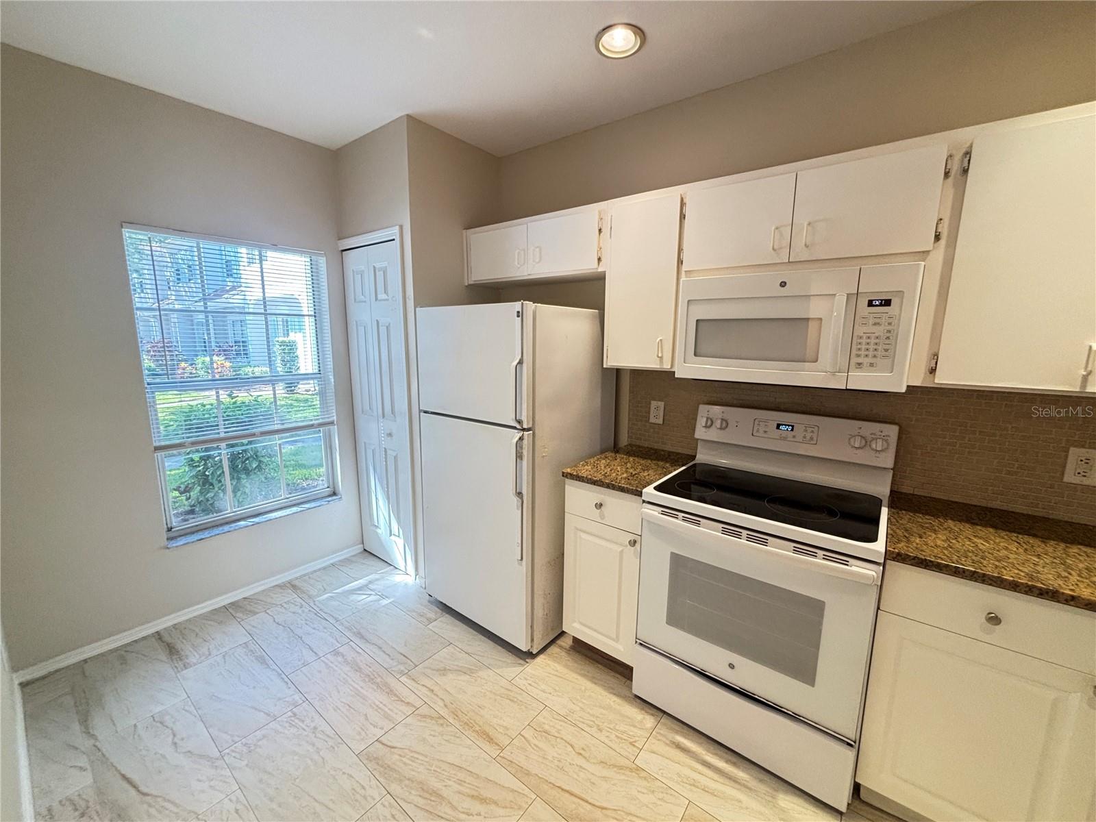 Image 3 of 16 For 8522 Hunters Key Circle