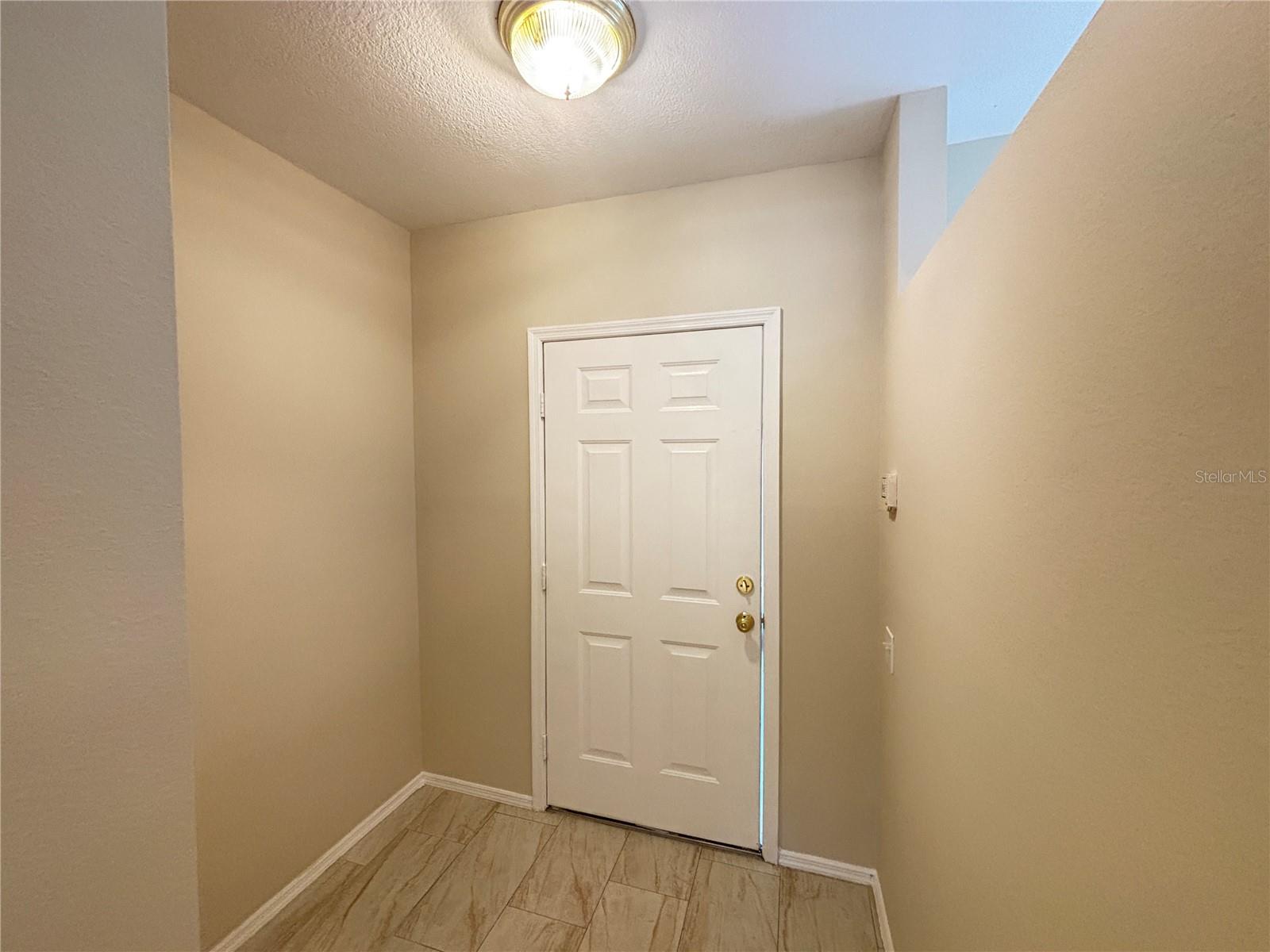 Image 4 of 16 For 8522 Hunters Key Circle