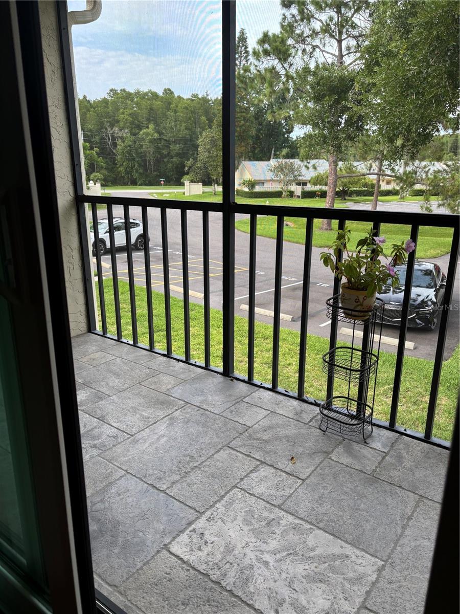 Image 25 of 26 For 1400 Pine Glen Ln  Bldg212 D-