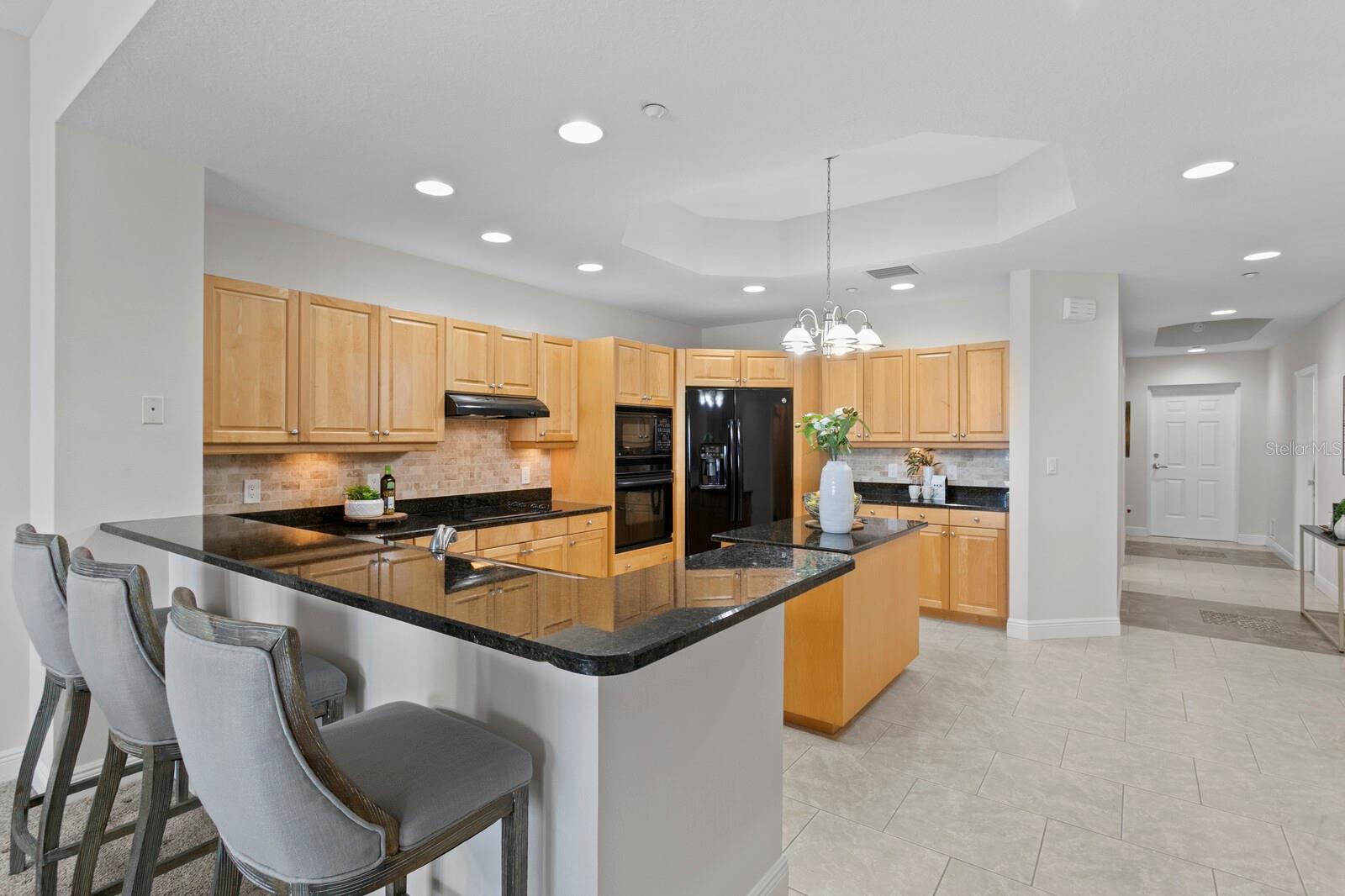 Image 28 of 84 For 17735 Gulf Boulevard 502