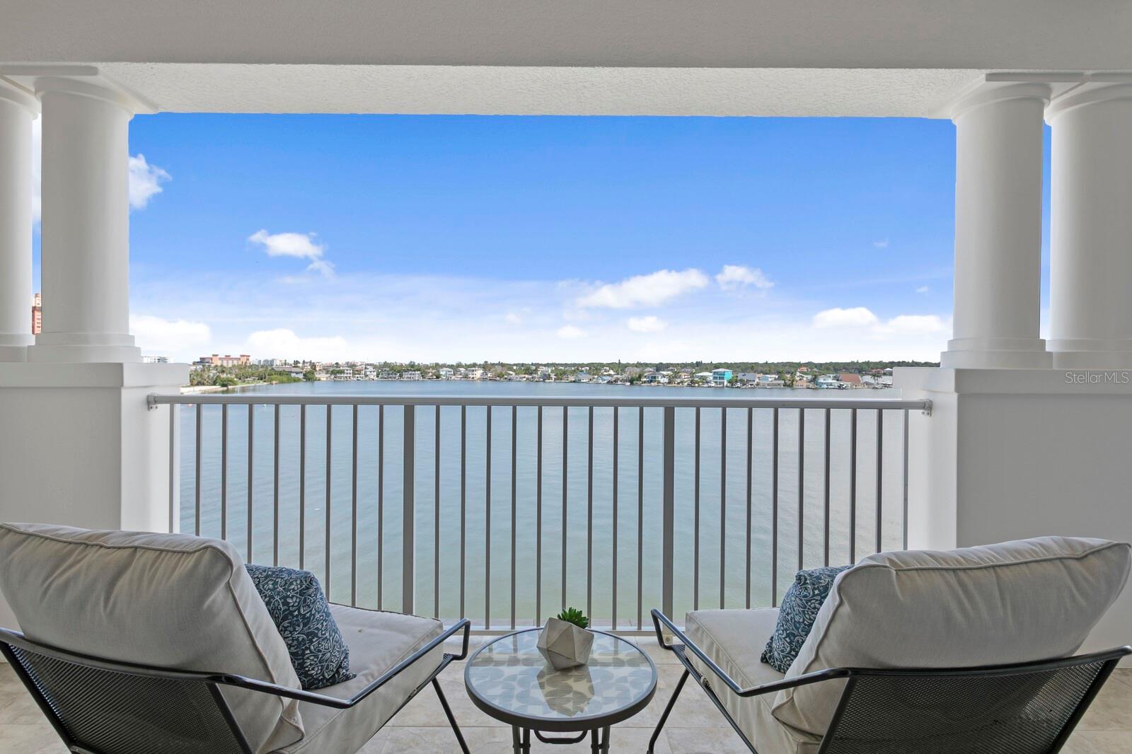 Image 31 of 84 For 17735 Gulf Boulevard 502