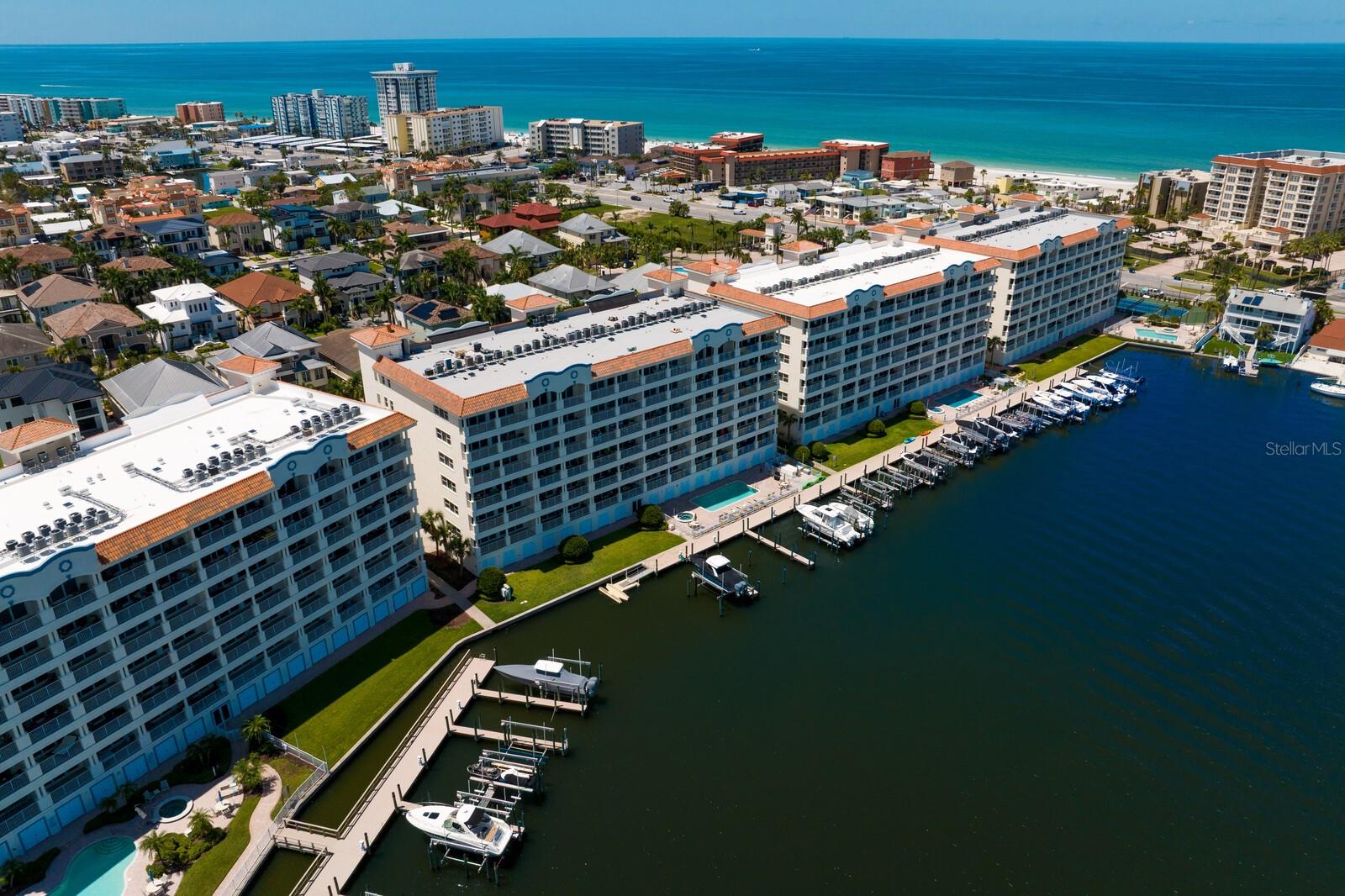 Image 49 of 84 For 17735 Gulf Boulevard 502