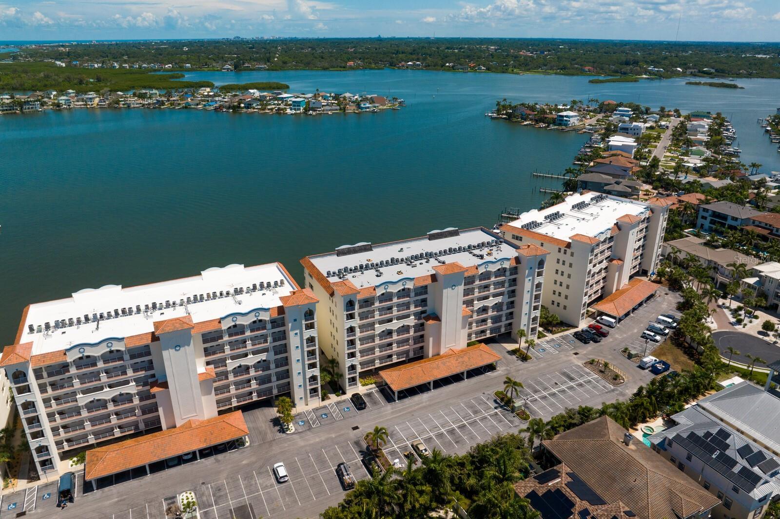 Image 50 of 84 For 17735 Gulf Boulevard 502