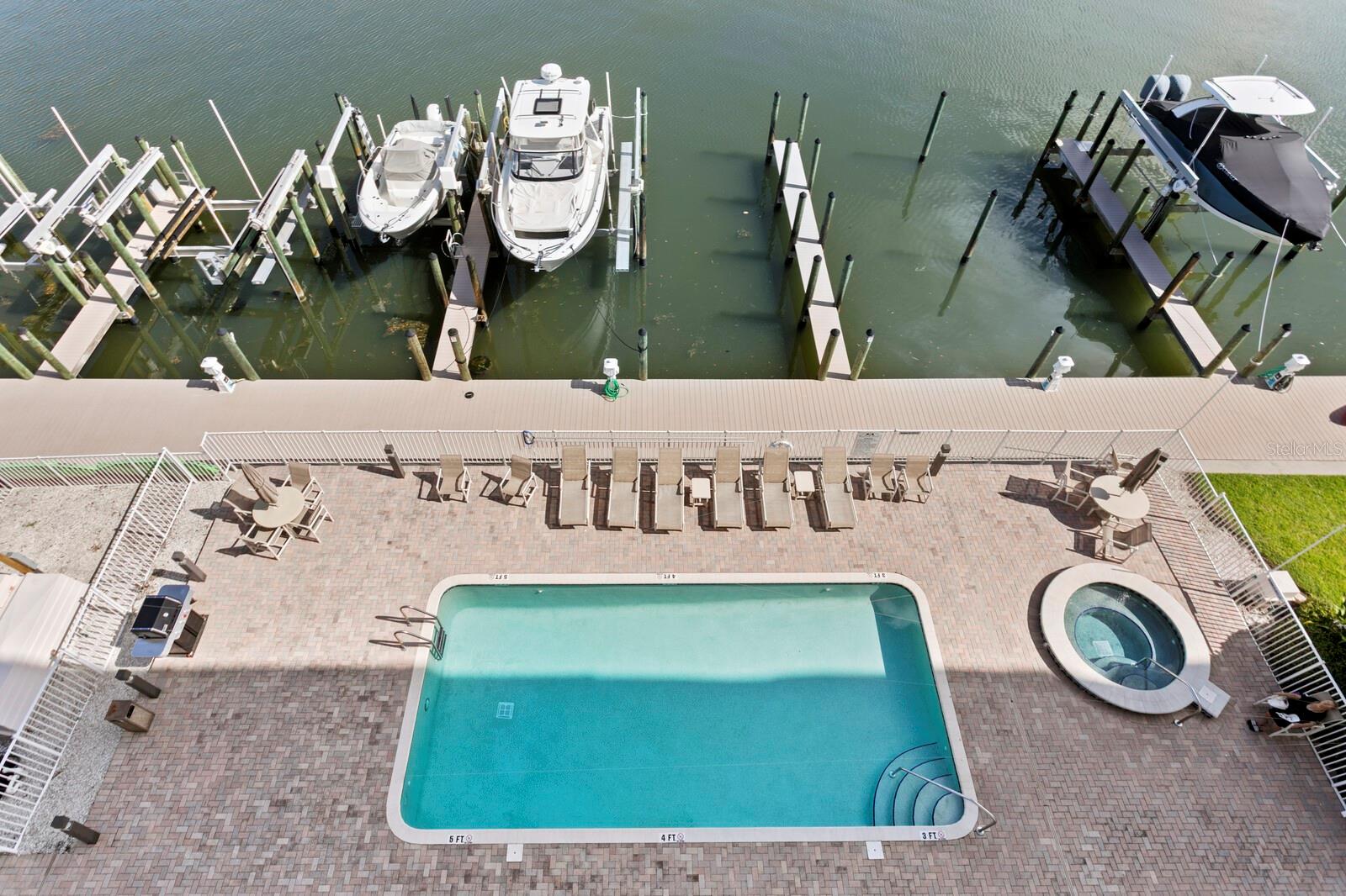 Image 57 of 84 For 17735 Gulf Boulevard 502