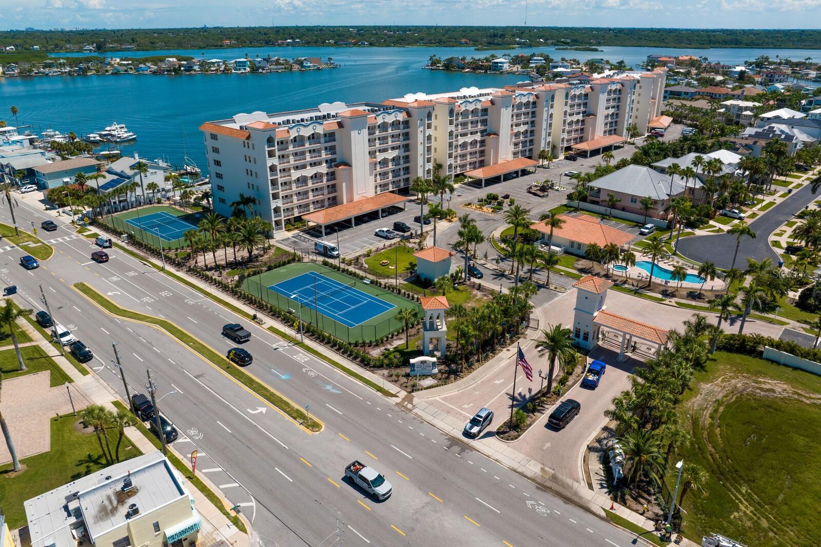 Image 62 of 84 For 17735 Gulf Boulevard 502