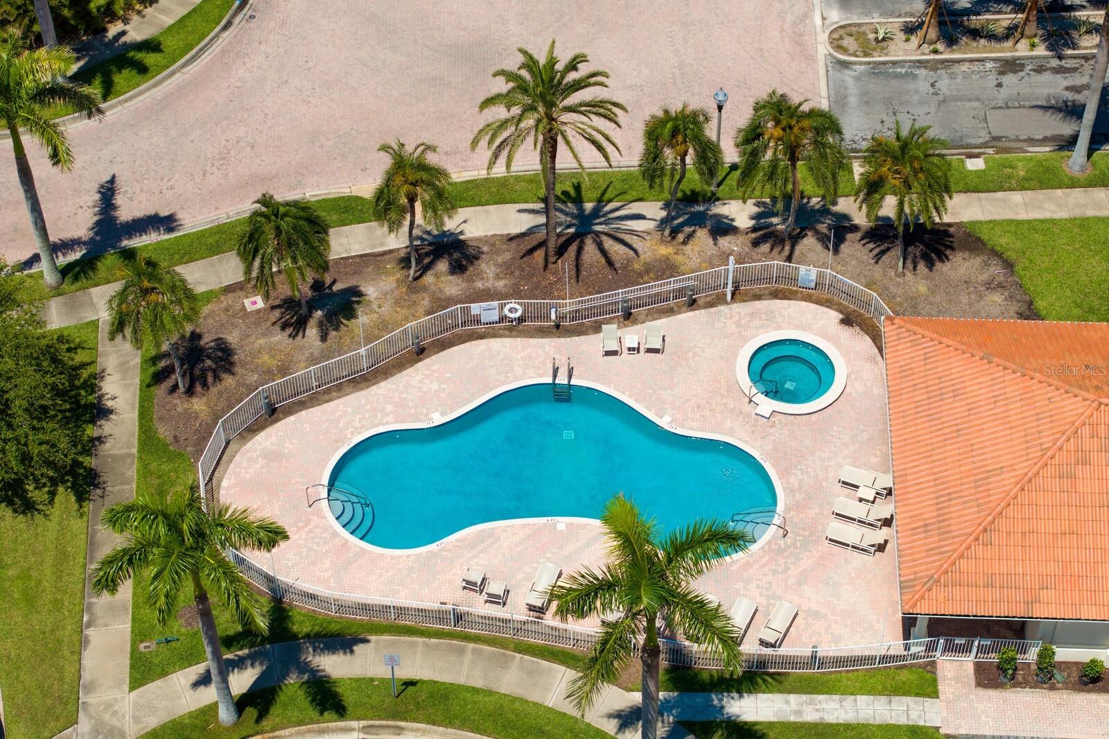 Image 65 of 84 For 17735 Gulf Boulevard 502