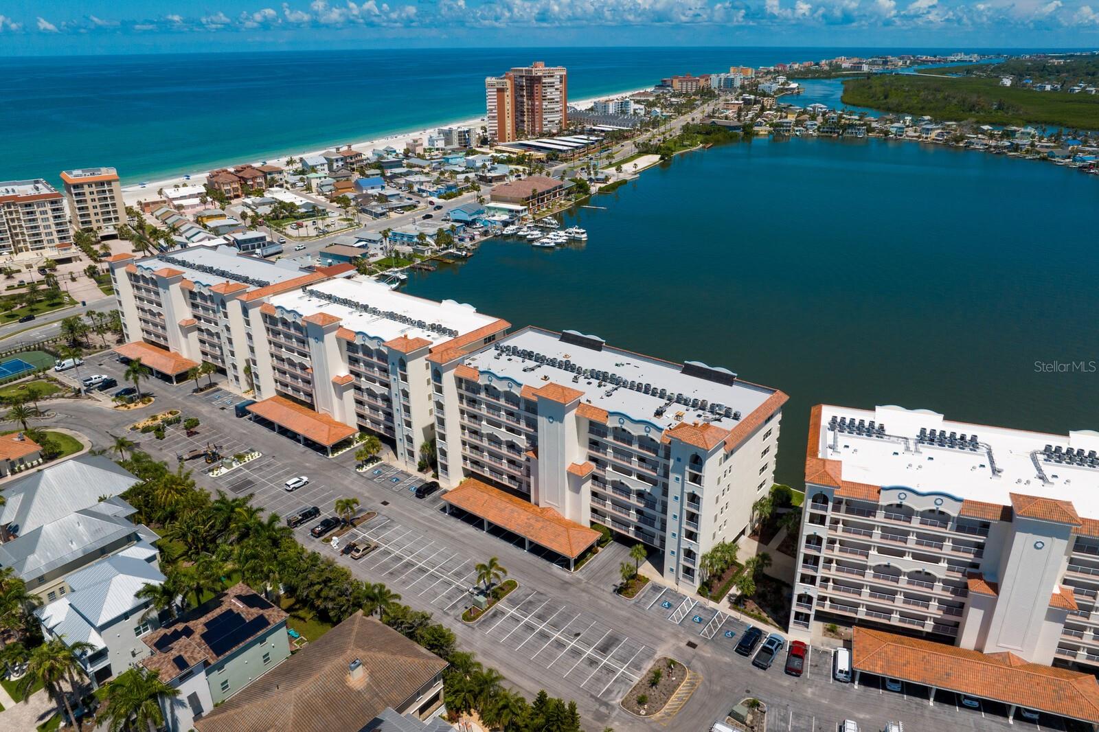 Image 69 of 84 For 17735 Gulf Boulevard 502